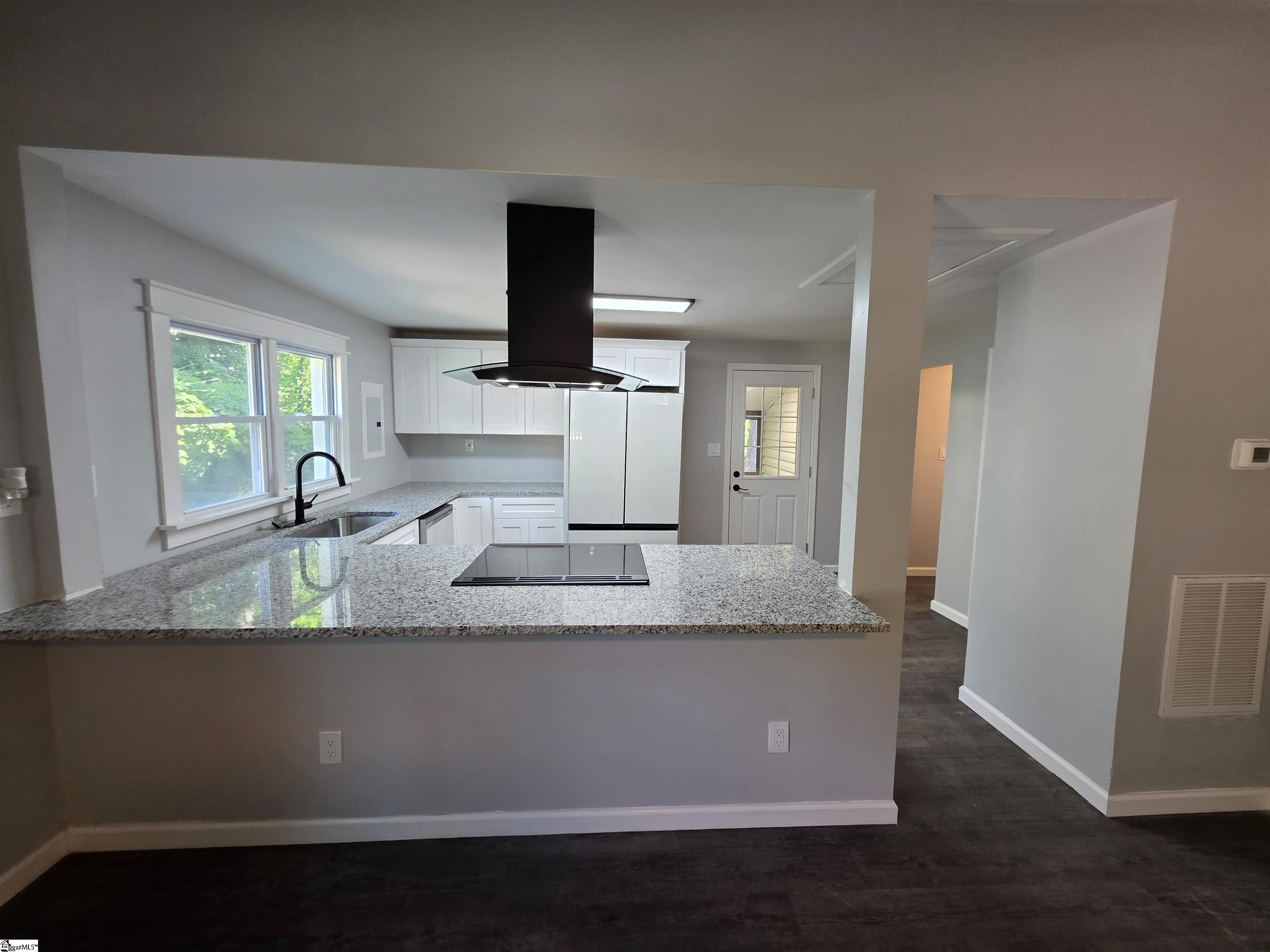 11 E 1st, Williamston, South Carolina image 5