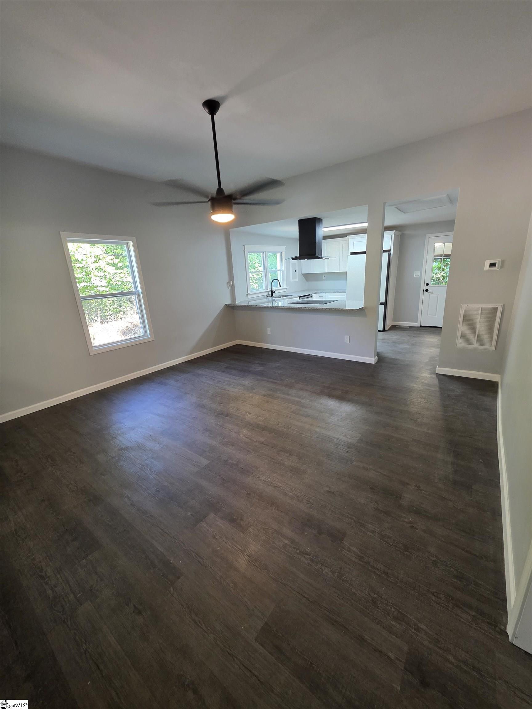 11 E 1st, Williamston, South Carolina image 6