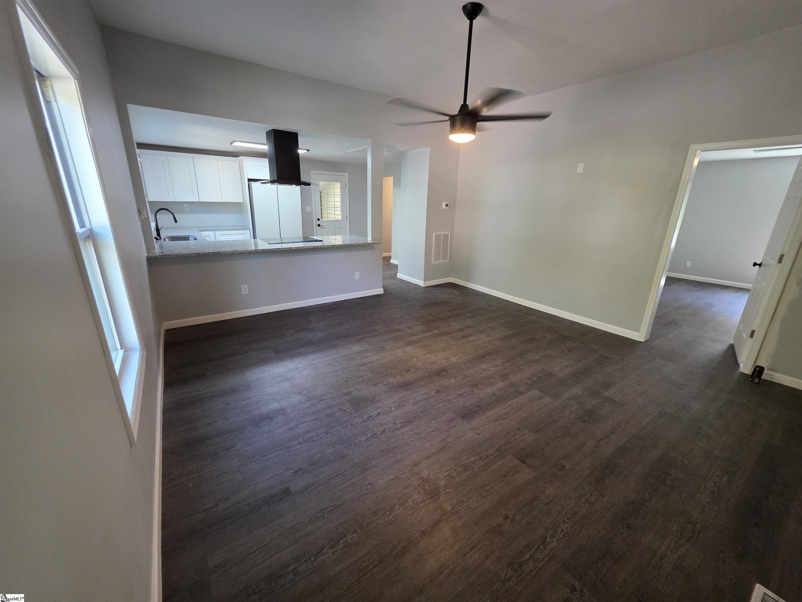 11 E 1st, Williamston, South Carolina image 8