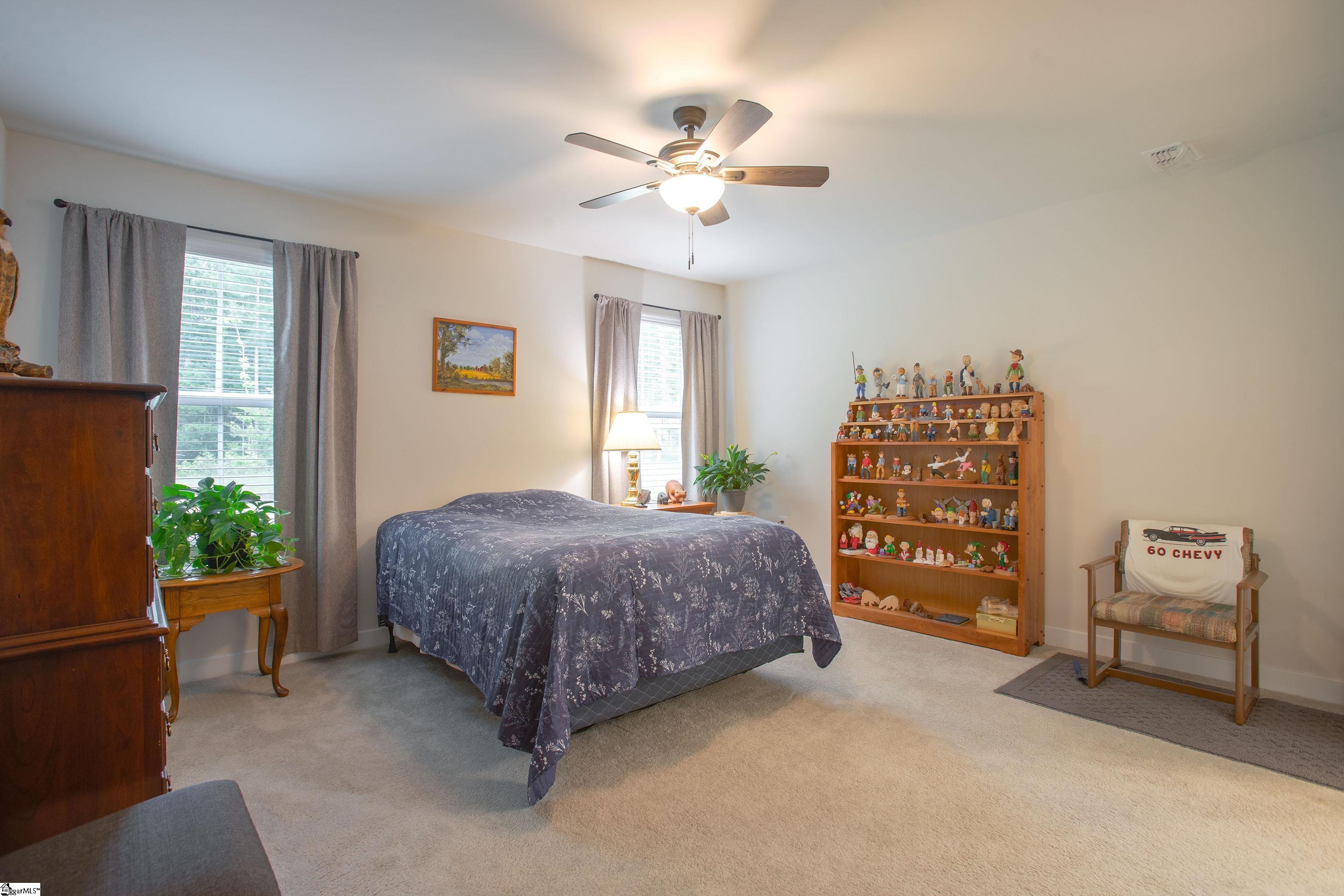 300 Stockland, Fountain Inn, South Carolina image 16