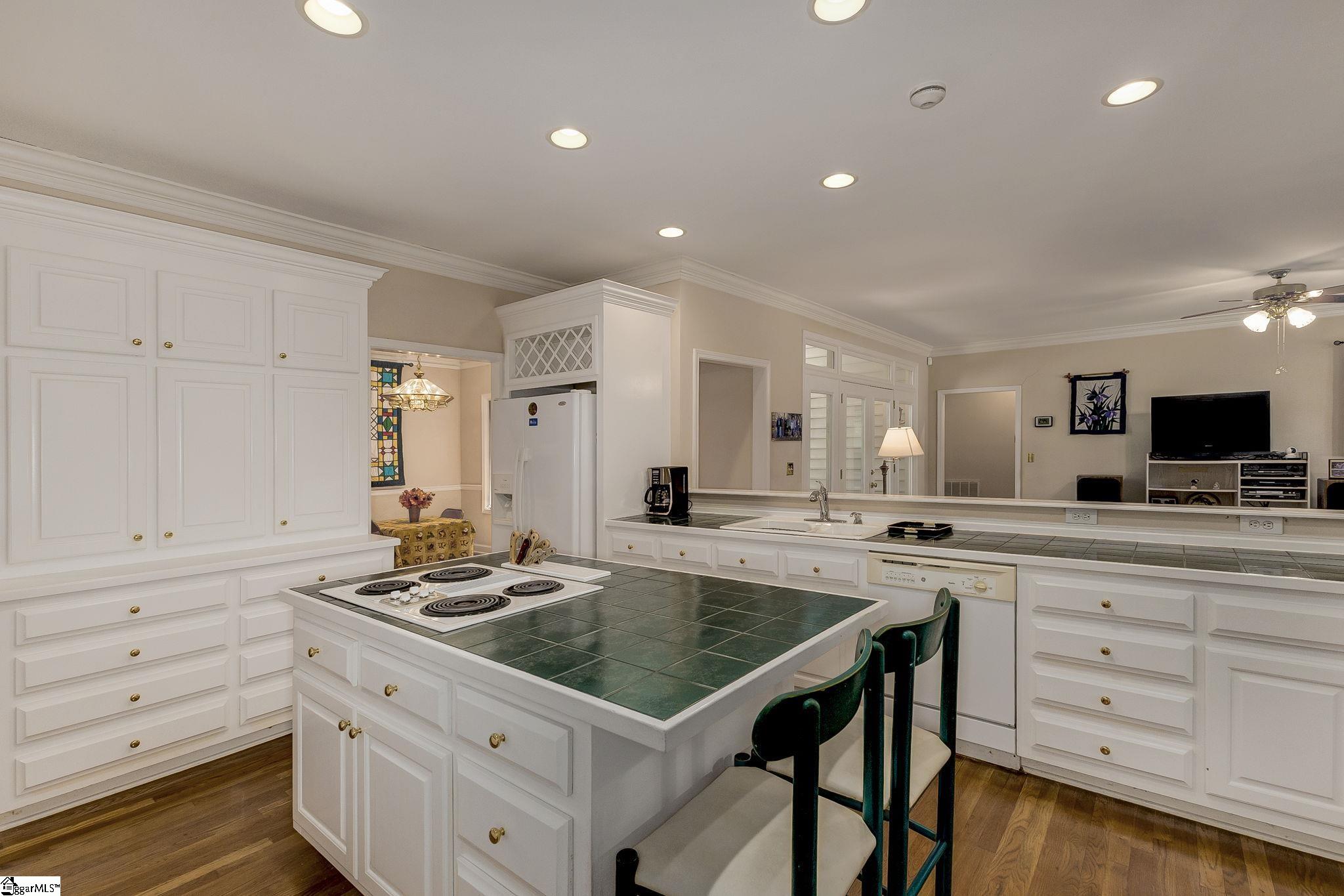 1004 Neely Farm, Simpsonville, South Carolina image 9