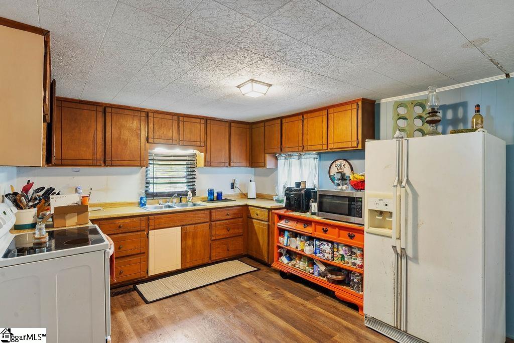 1751 Dillard, Waterloo, South Carolina image 6