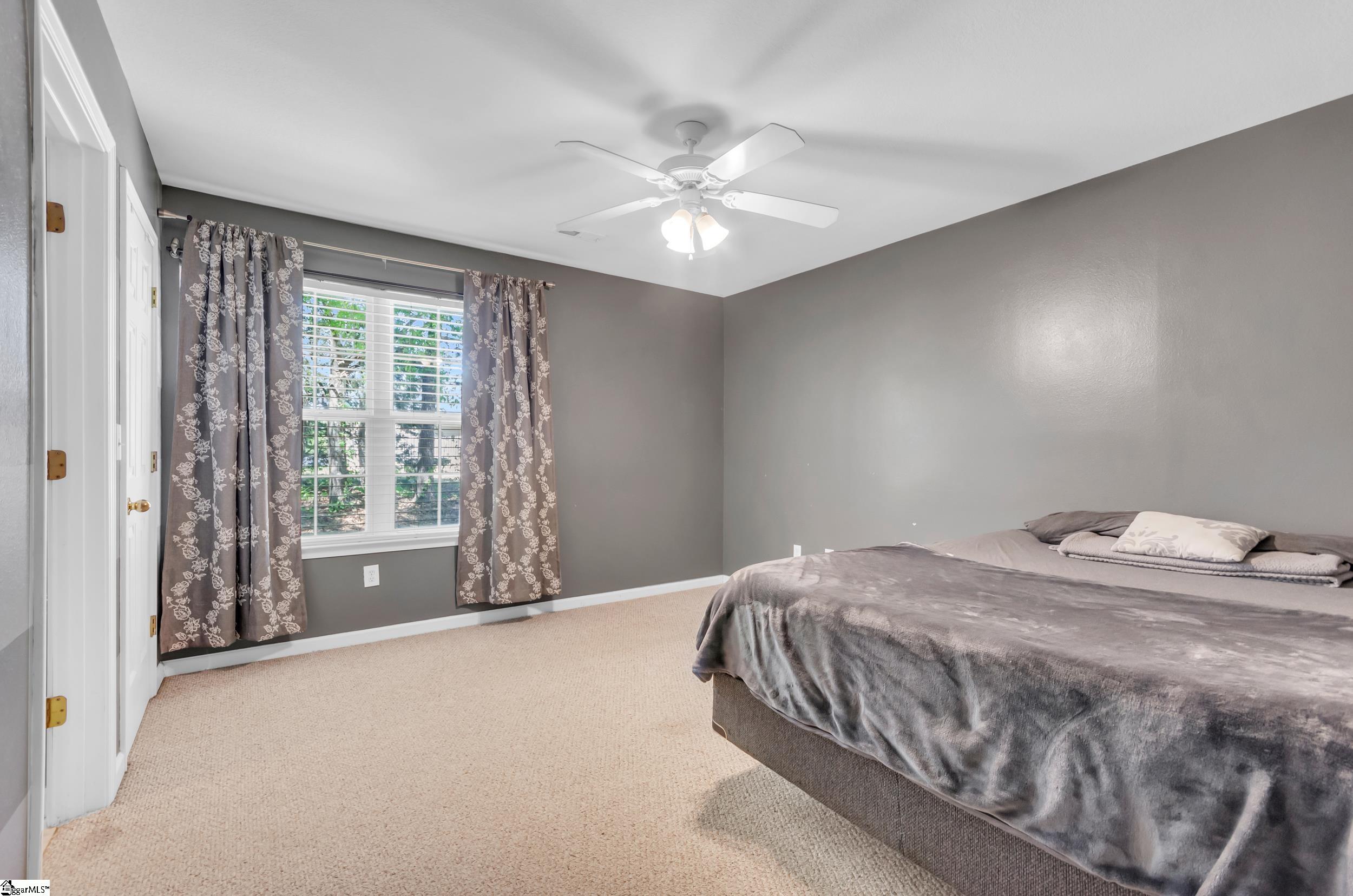 4 Yukon, Greenville, South Carolina image 12