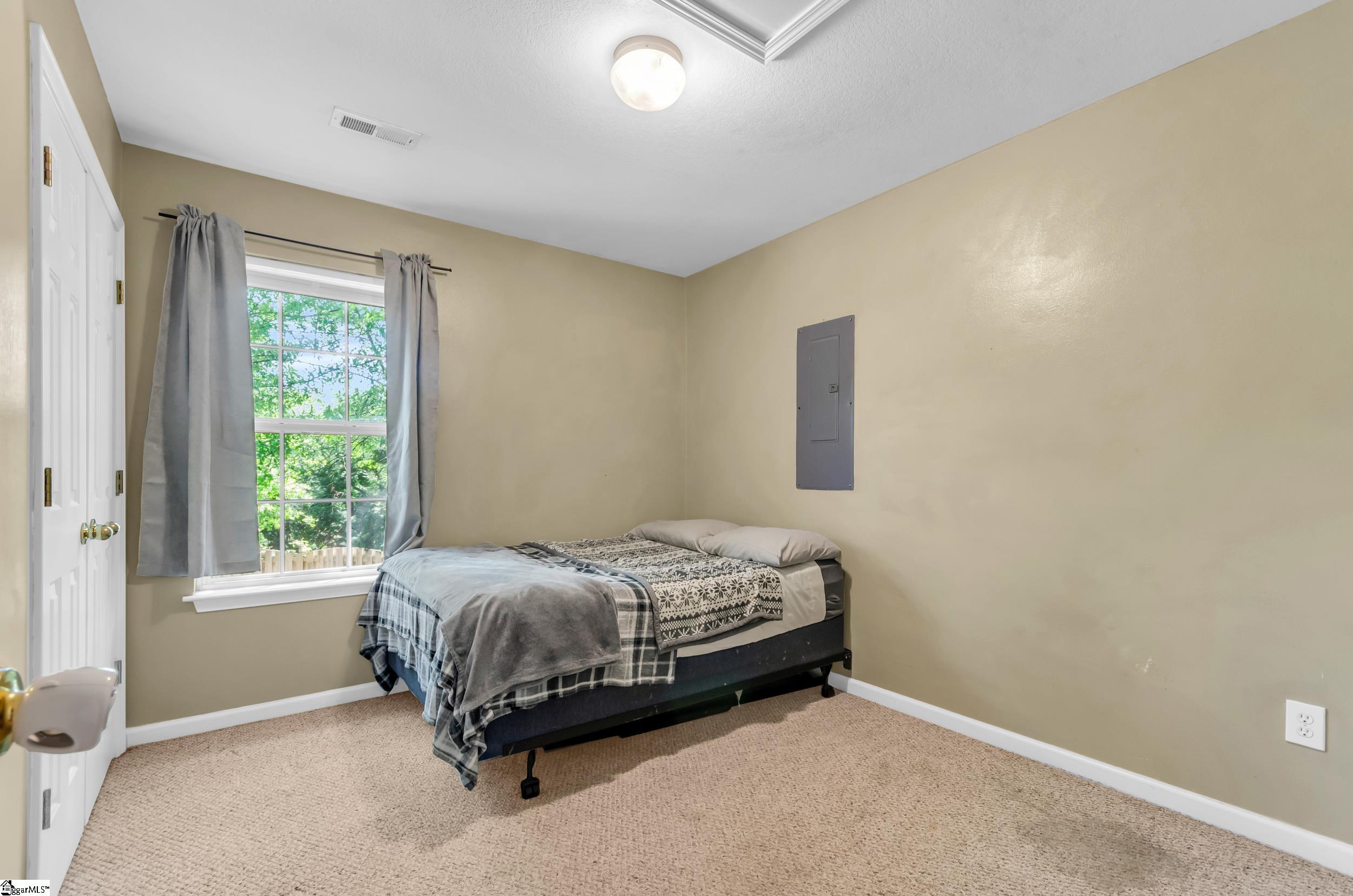 4 Yukon, Greenville, South Carolina image 19