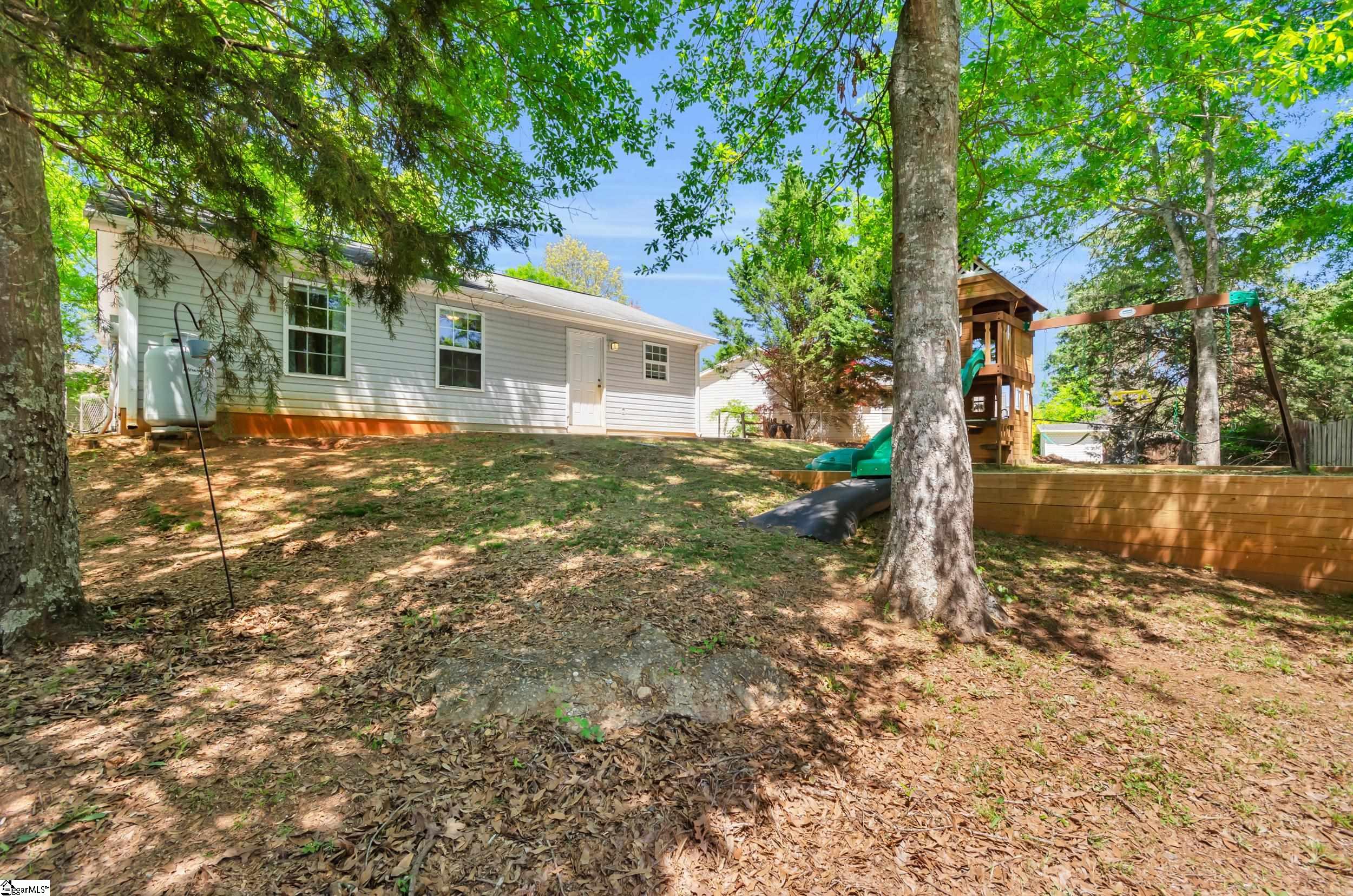 4 Yukon, Greenville, South Carolina image 25