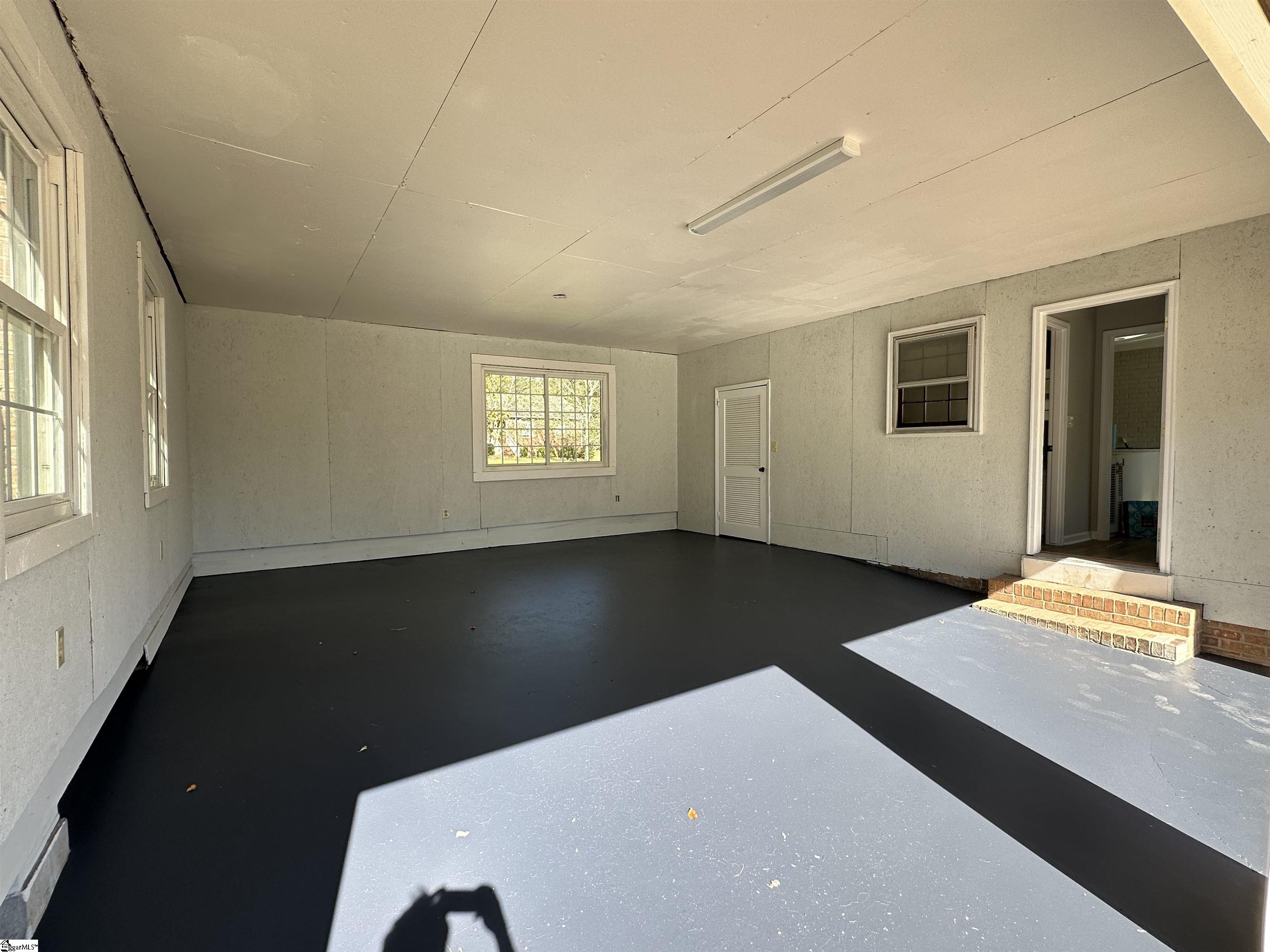 109 Hilltop, Laurens, South Carolina image 8