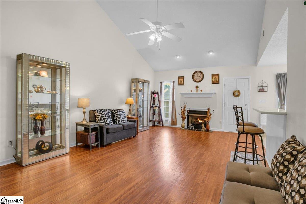 104 Pin Oak, Greenwood, South Carolina image 3