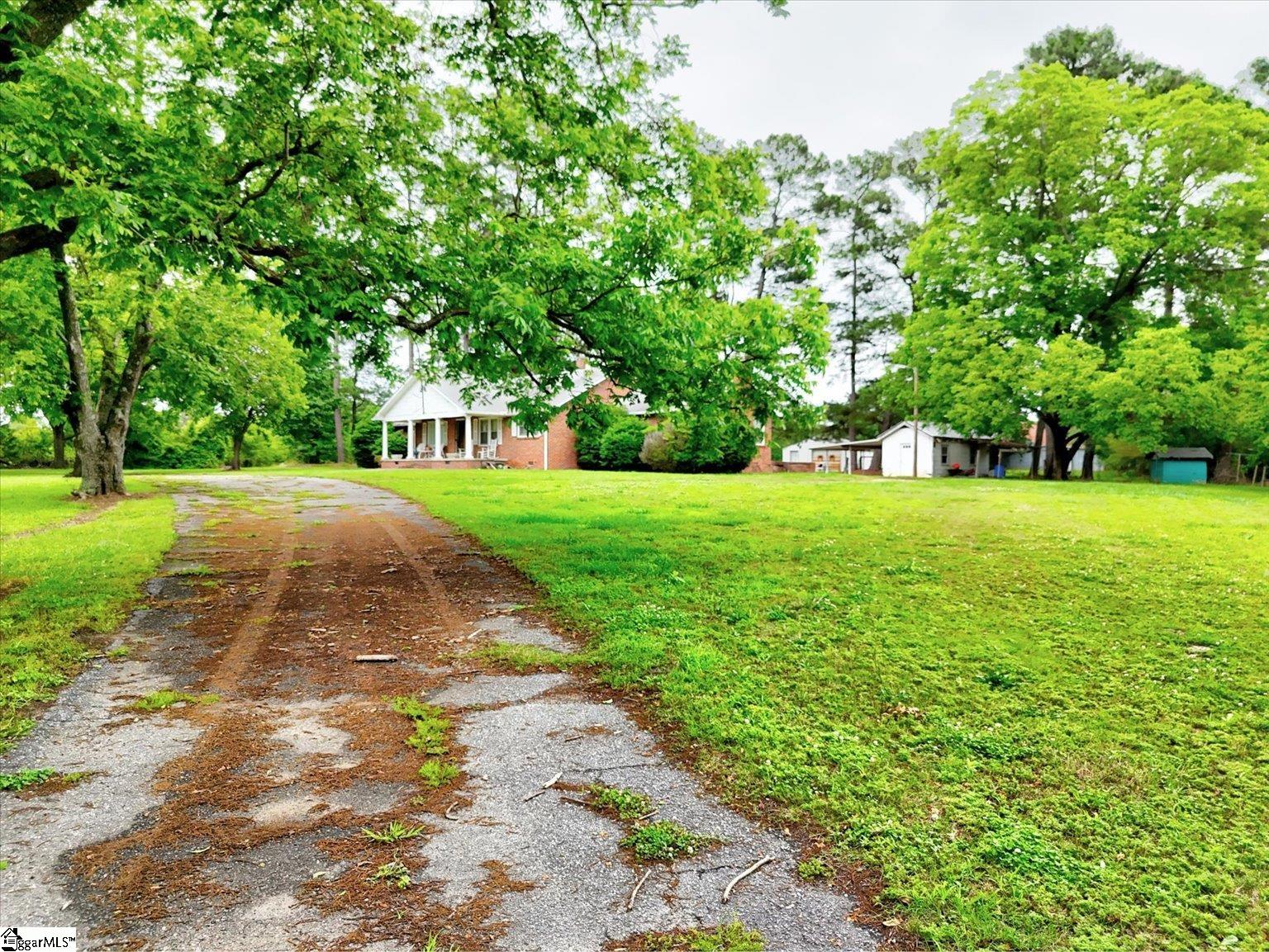 1411 Trail, Belton, South Carolina image 2