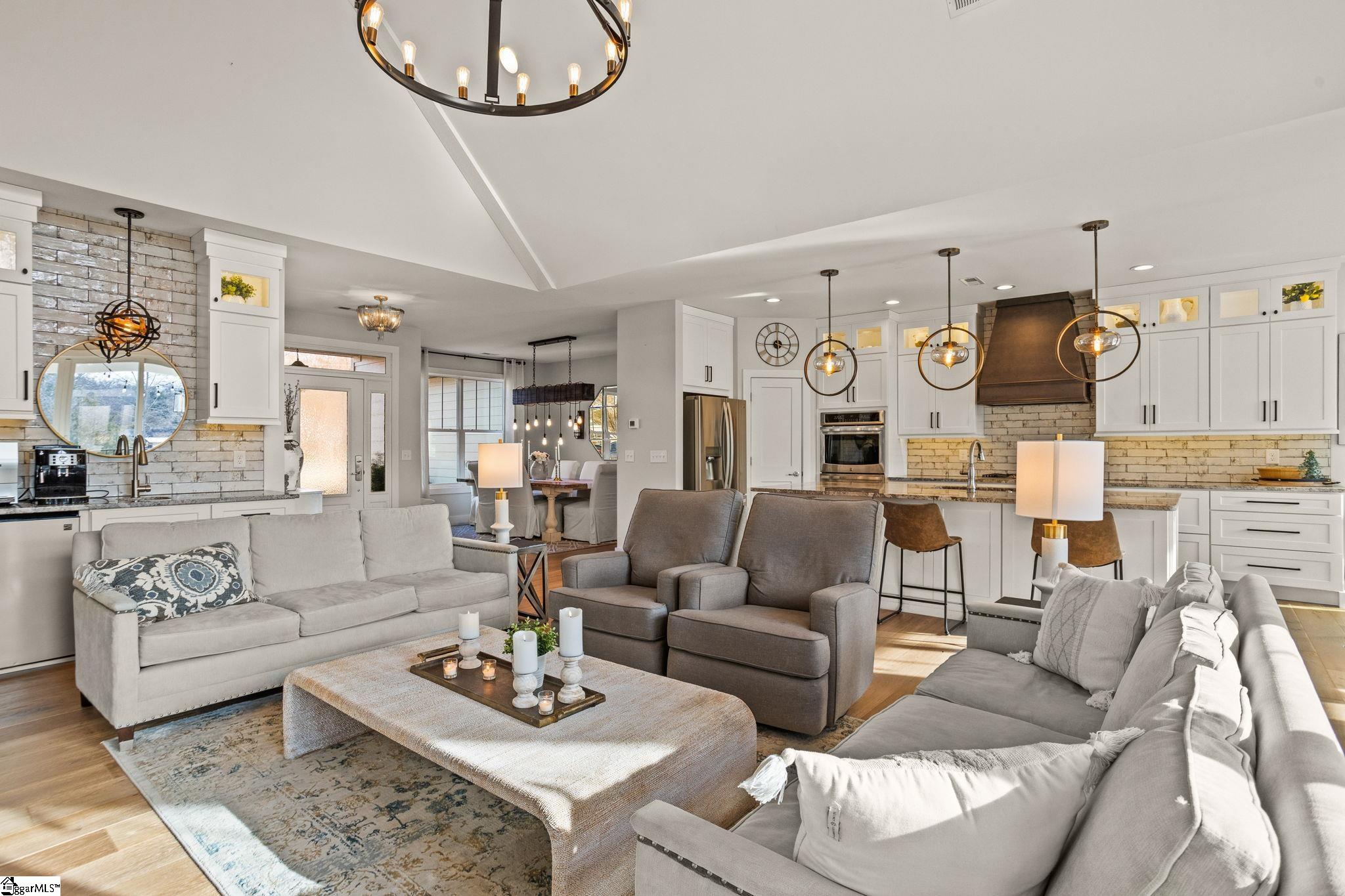 17 Joan, Taylors, South Carolina image 10