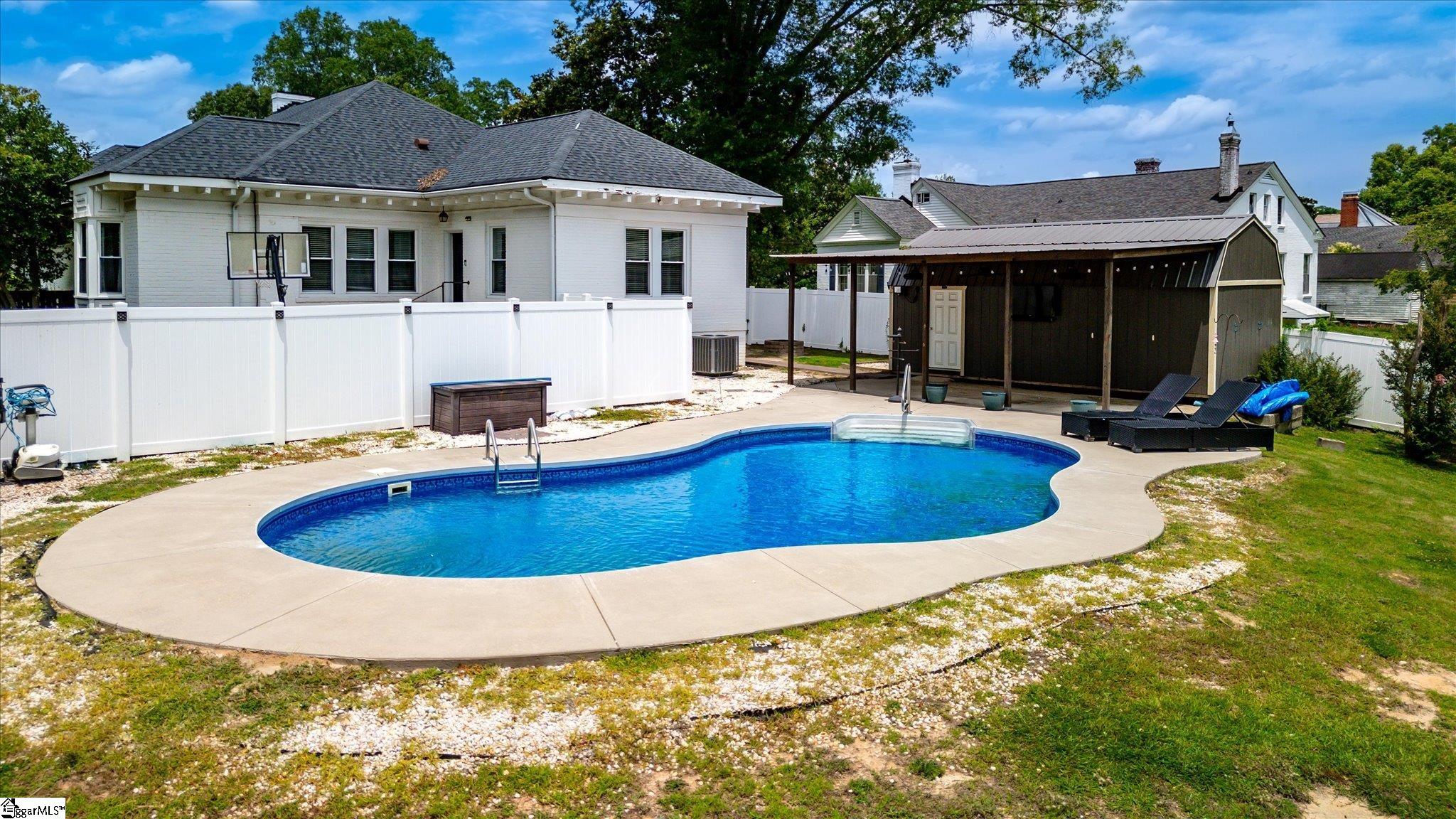 209 W Walnut, Clinton, South Carolina image 32