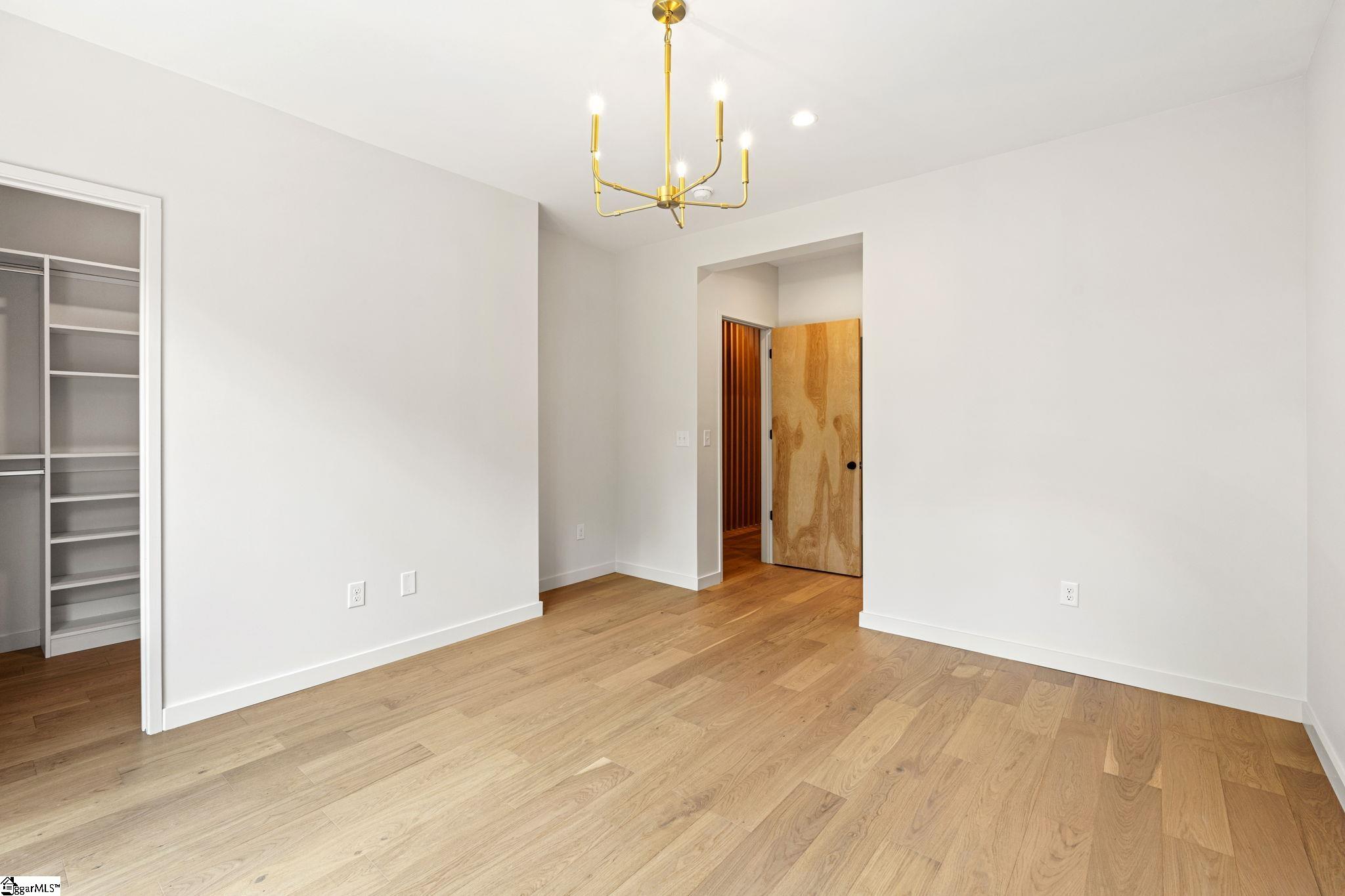 MLS #1560053 image #27