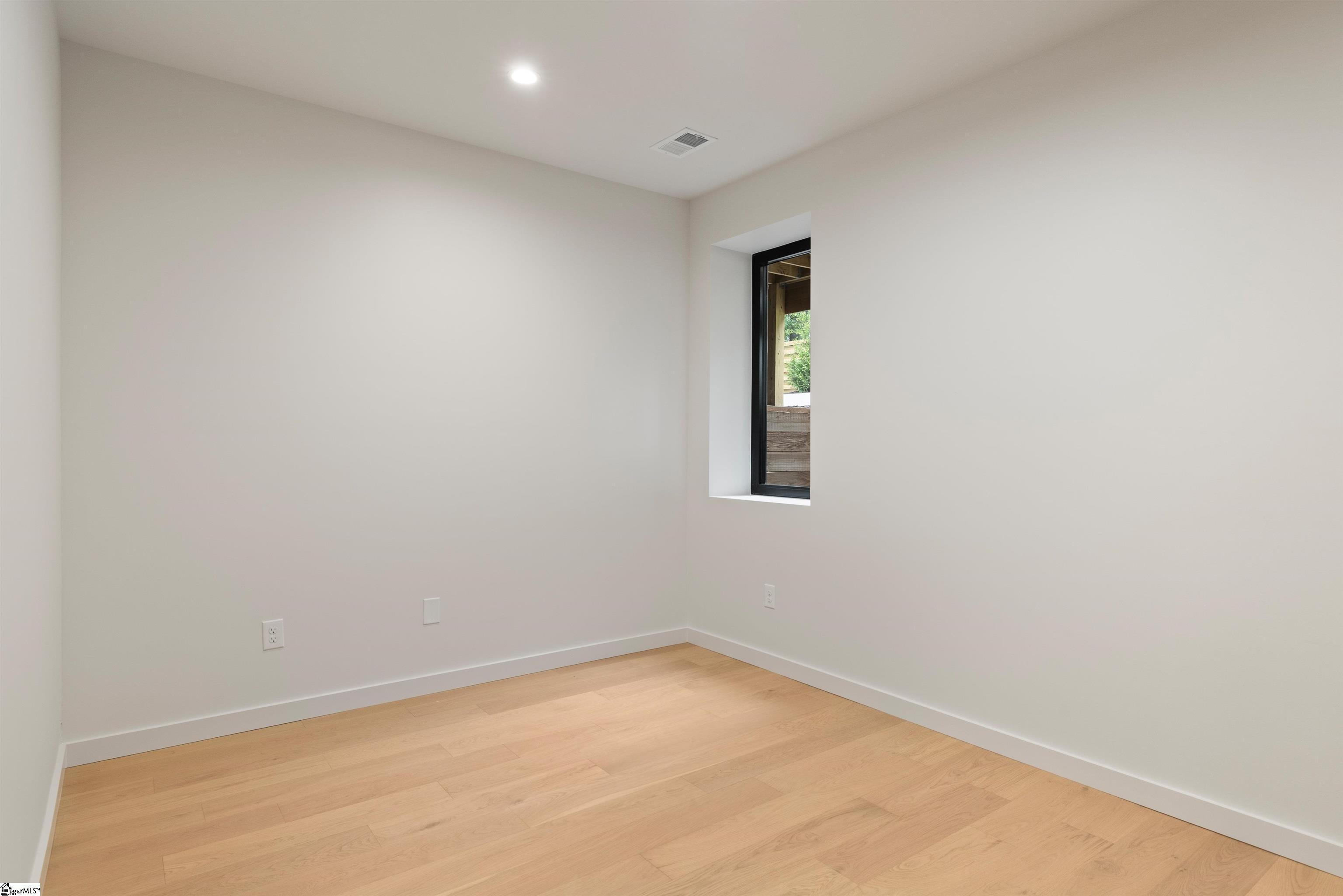 MLS #1560054 image #8