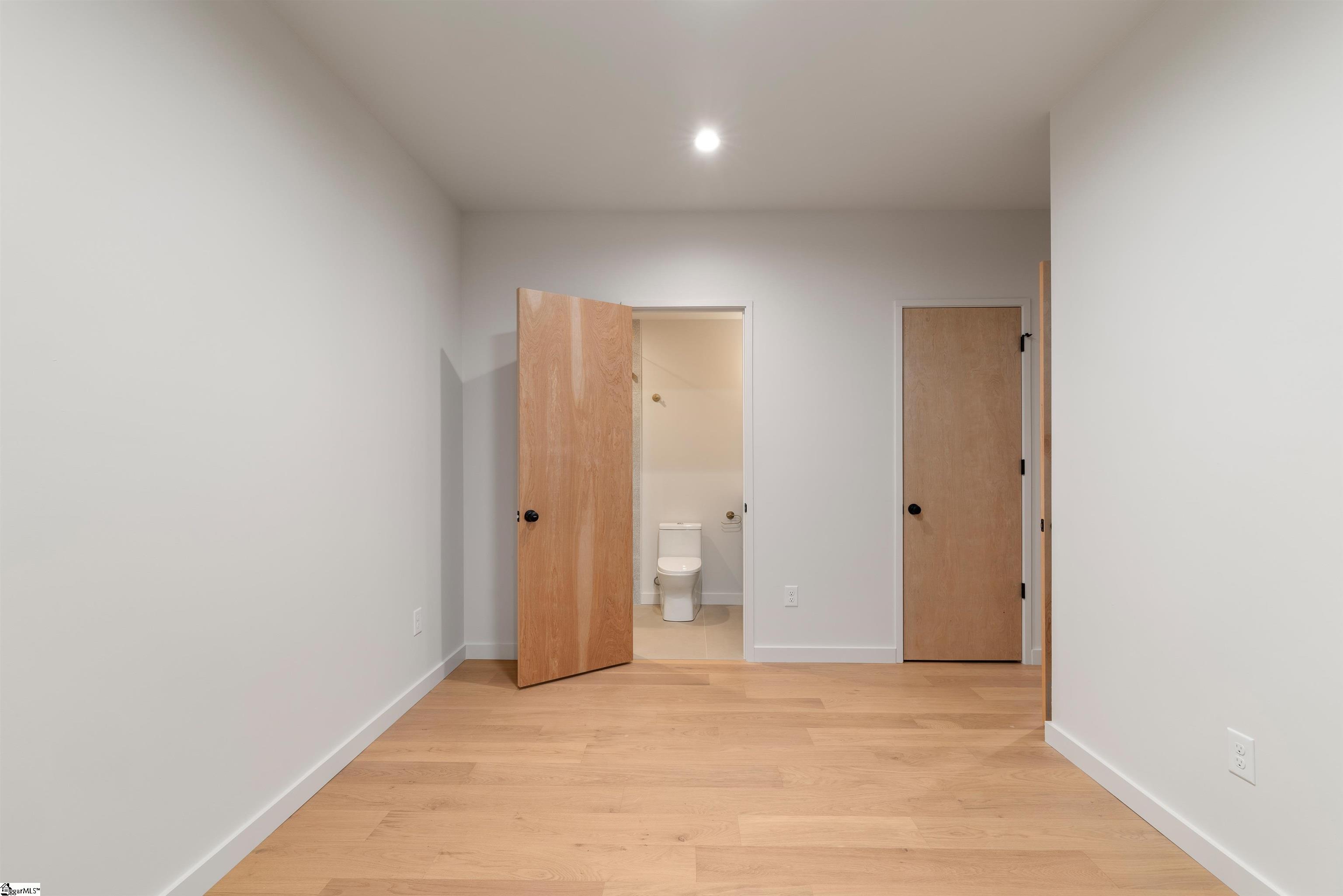 MLS #1560054 image #9