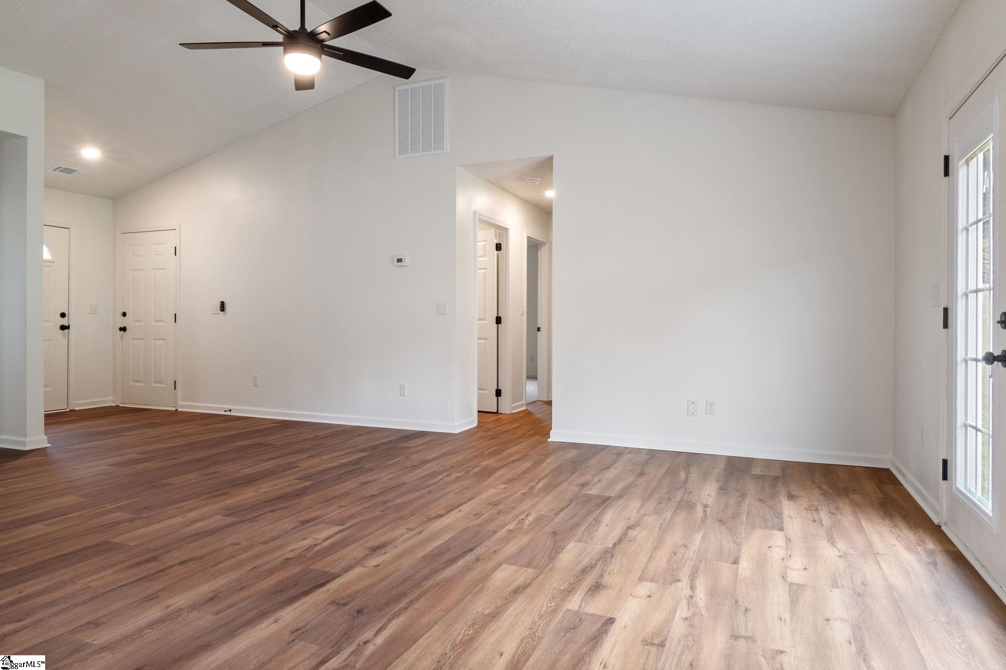 310 W Bushy Hill, Duncan, South Carolina image 4