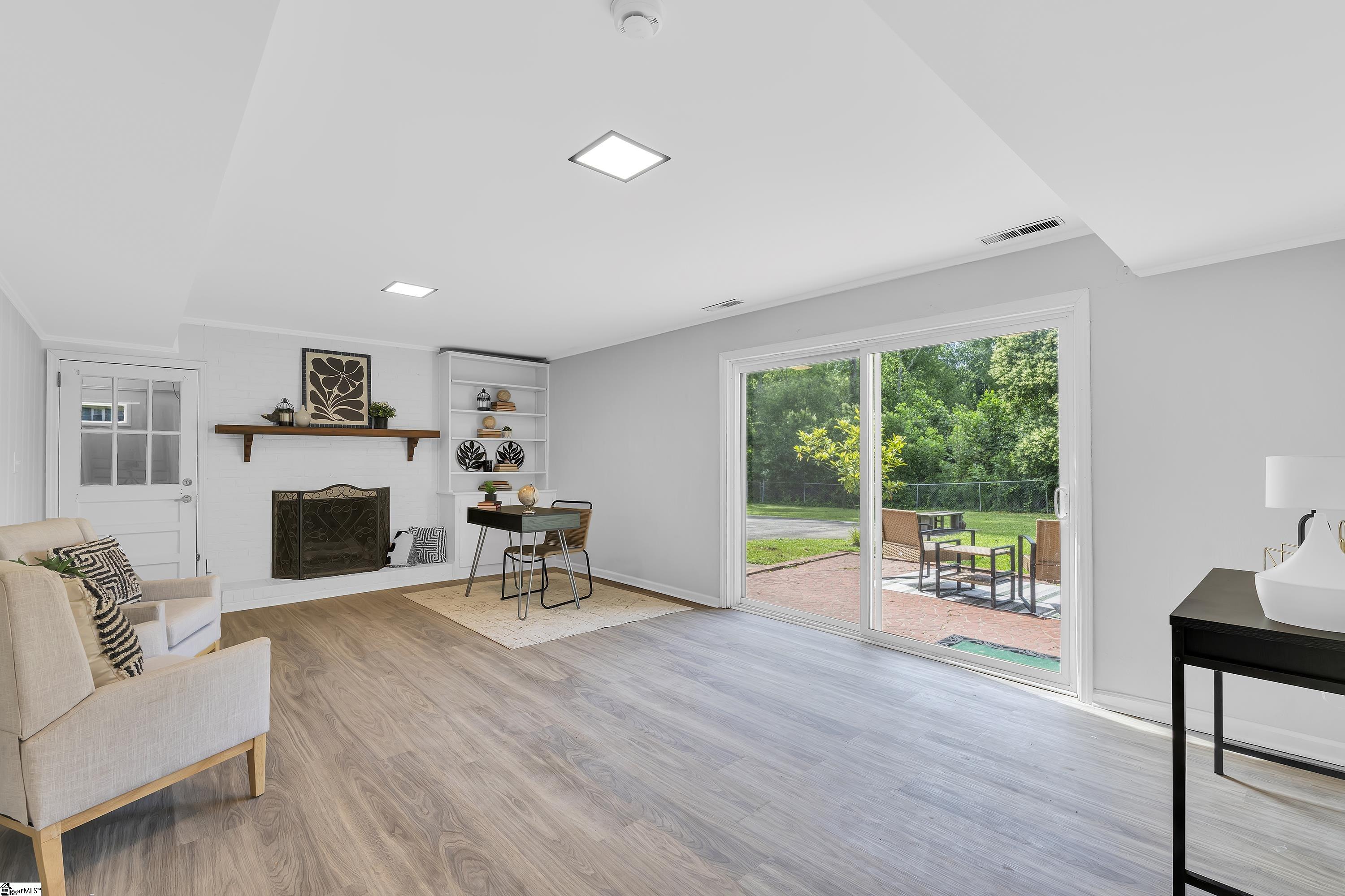 20 Ivy, Greenville, South Carolina image 20