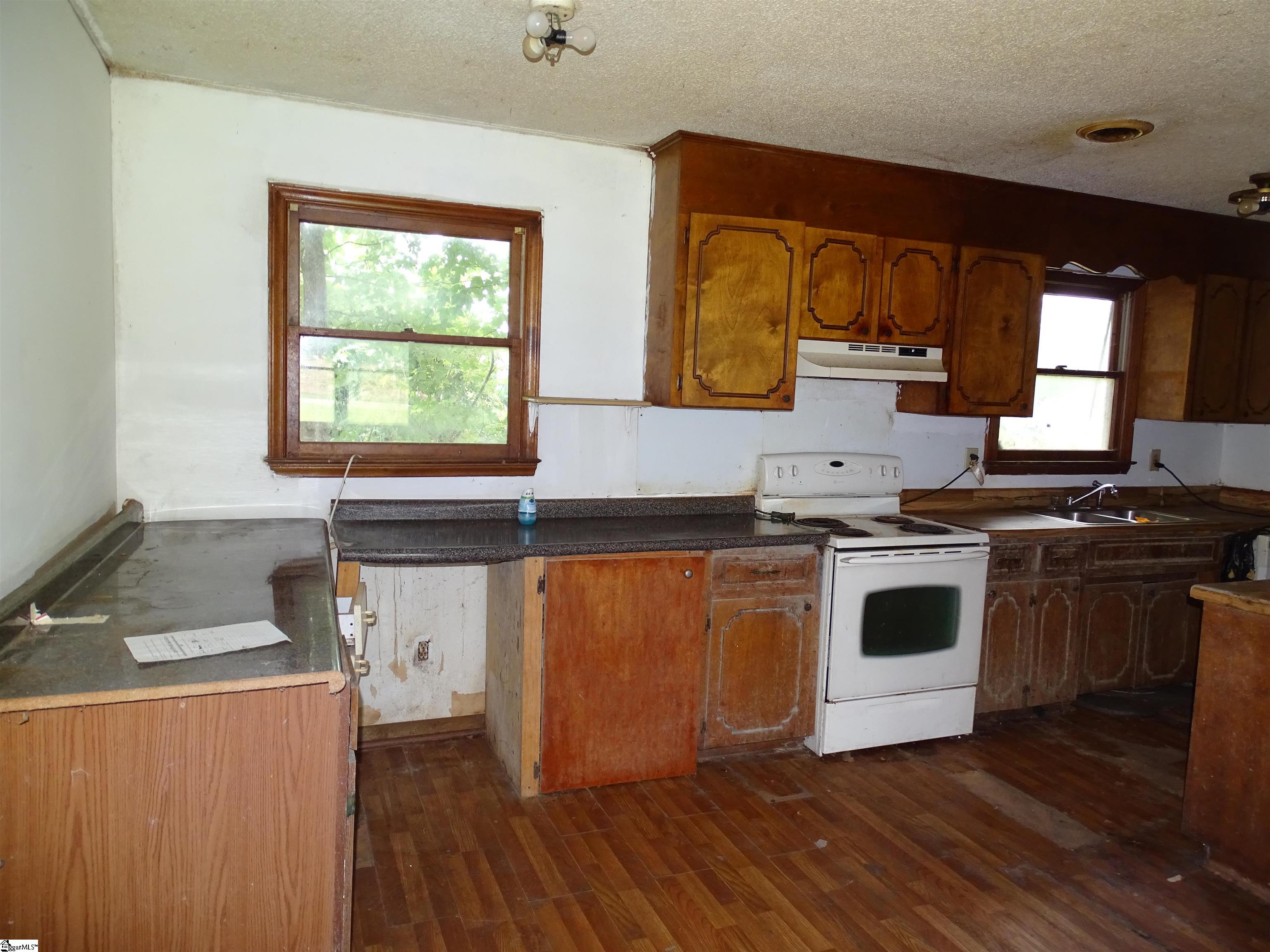 218 Wingo, Wellford, South Carolina image 2