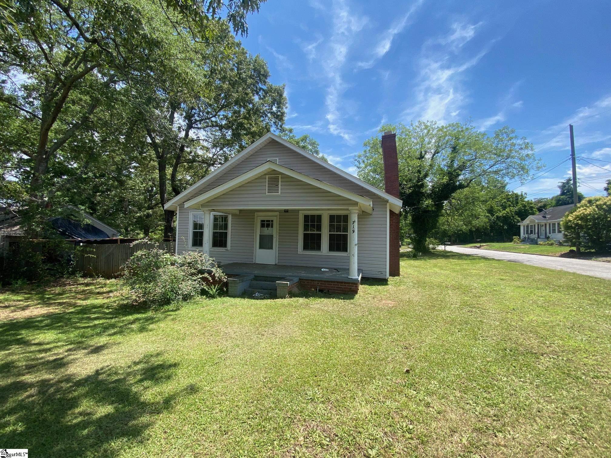 719 Chestnut, Laurens, South Carolina image 1