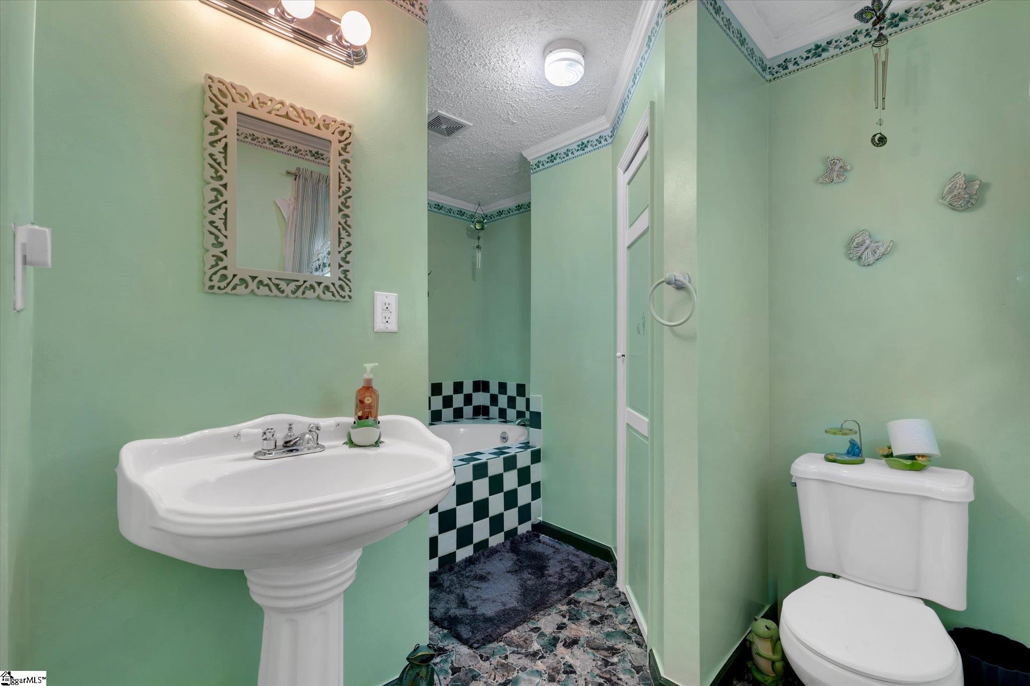 109 Pinewood, Clinton, South Carolina image 22