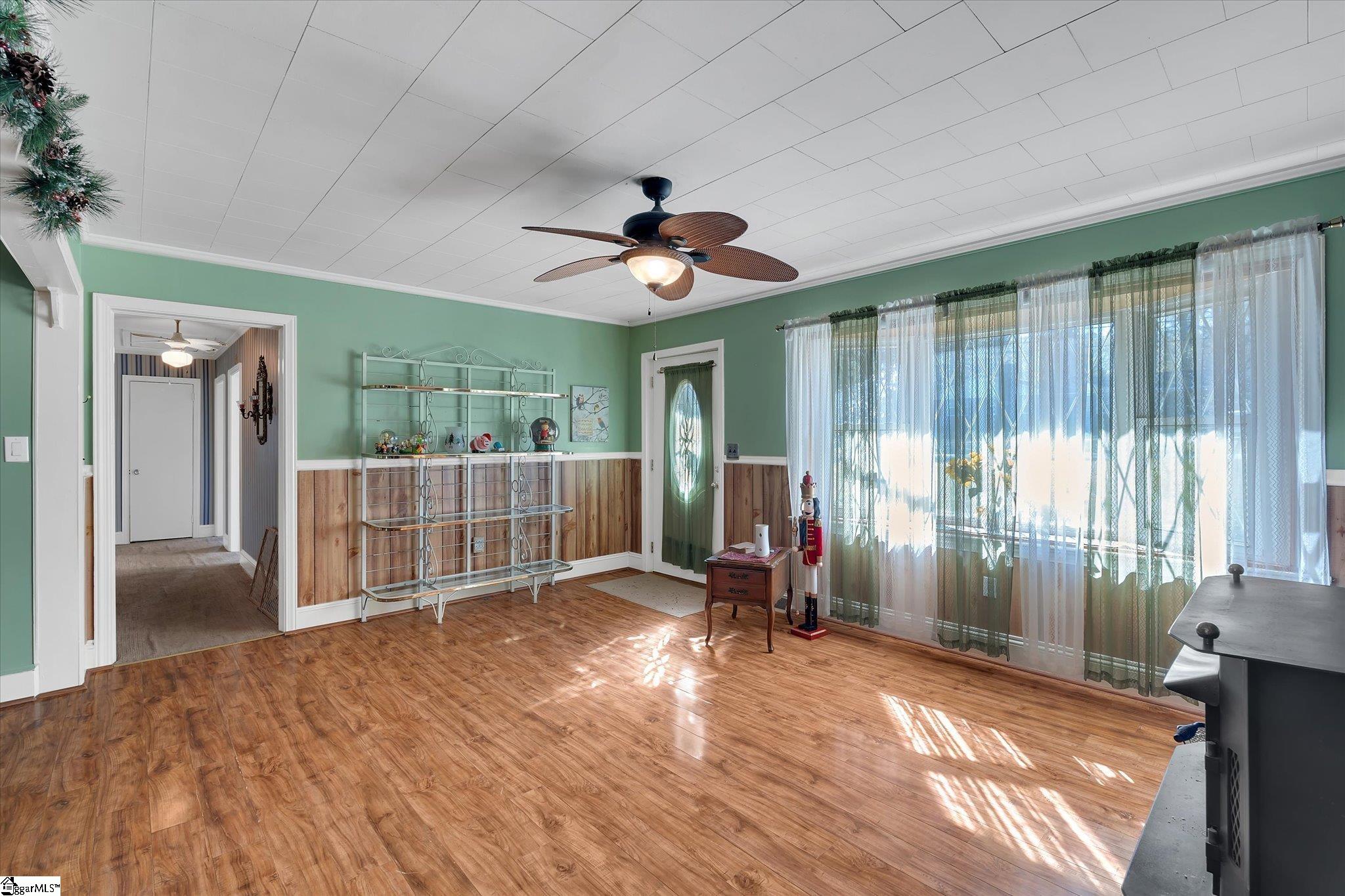 109 Pinewood, Clinton, South Carolina image 4