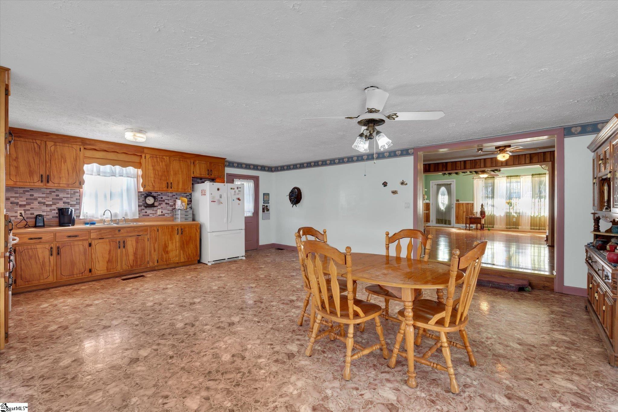 109 Pinewood, Clinton, South Carolina image 10
