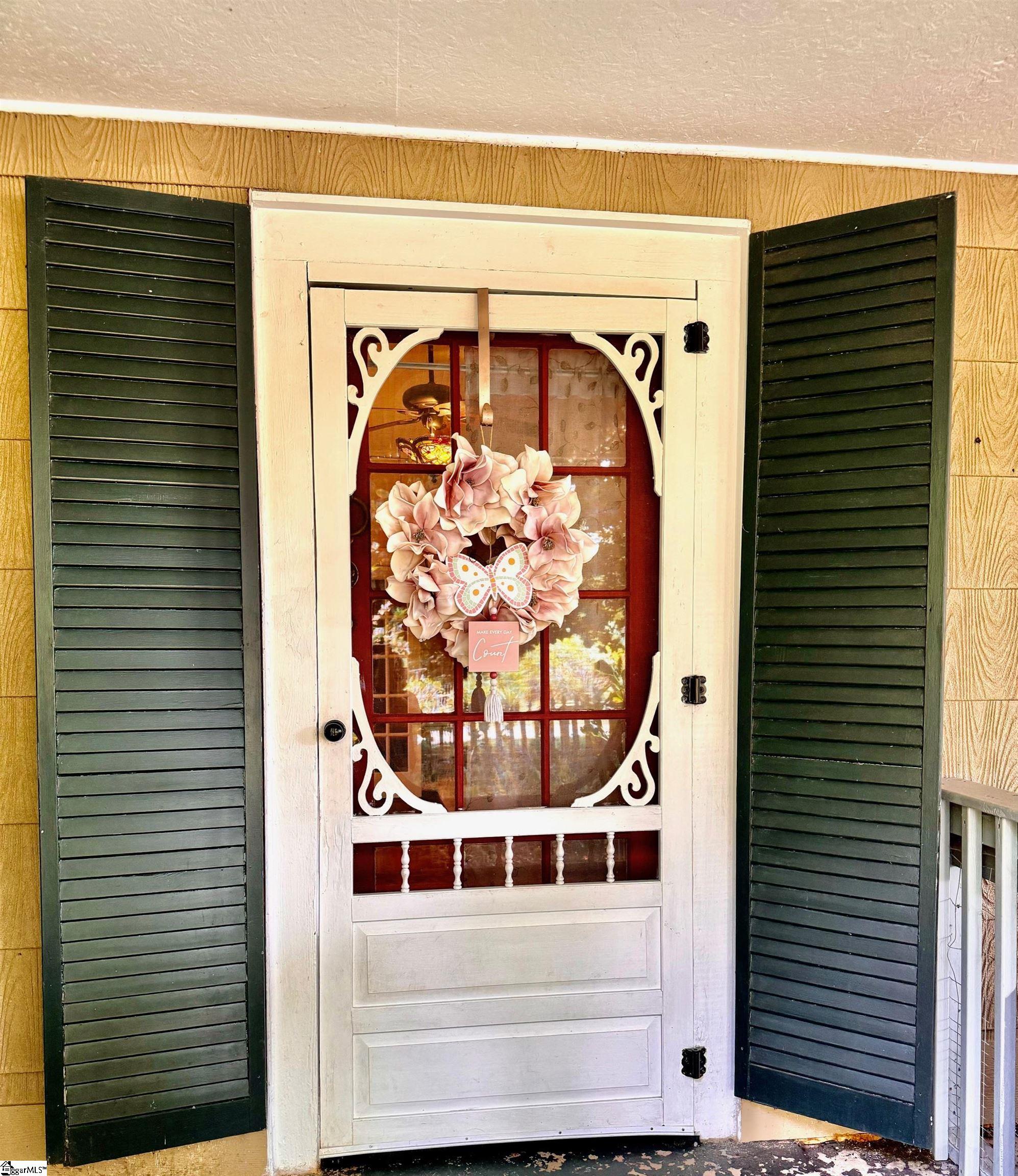 206 E Greenwood, Landrum, South Carolina image 2