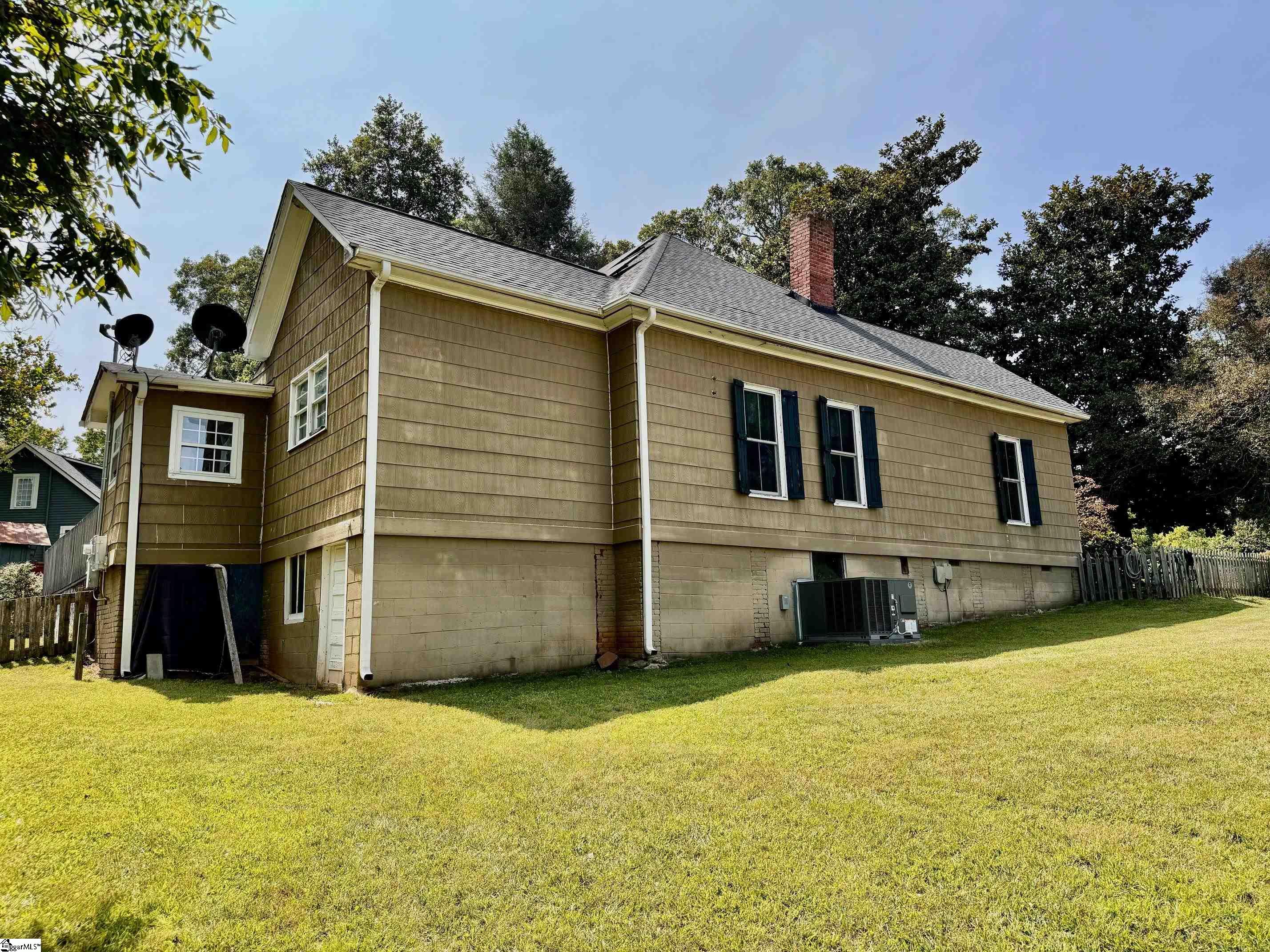 206 E Greenwood, Landrum, South Carolina image 29