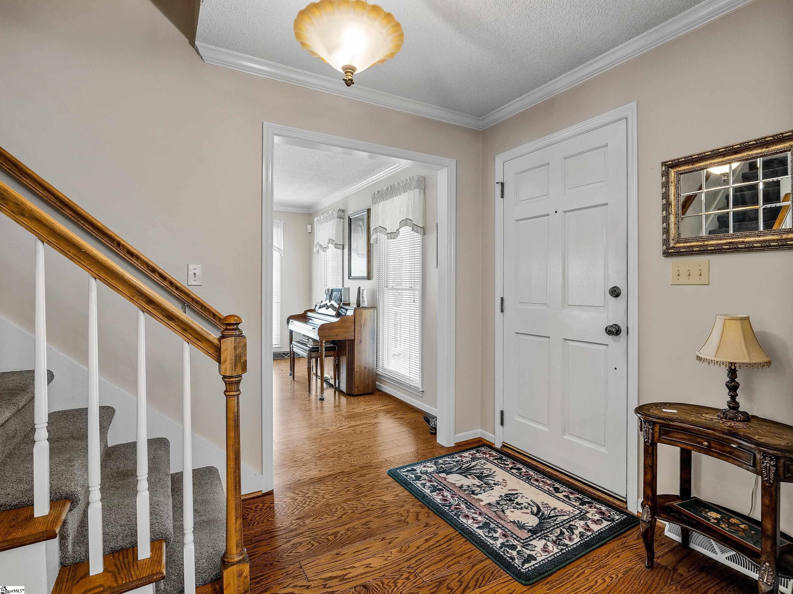 209 Thornhill, Spartanburg, South Carolina image 3