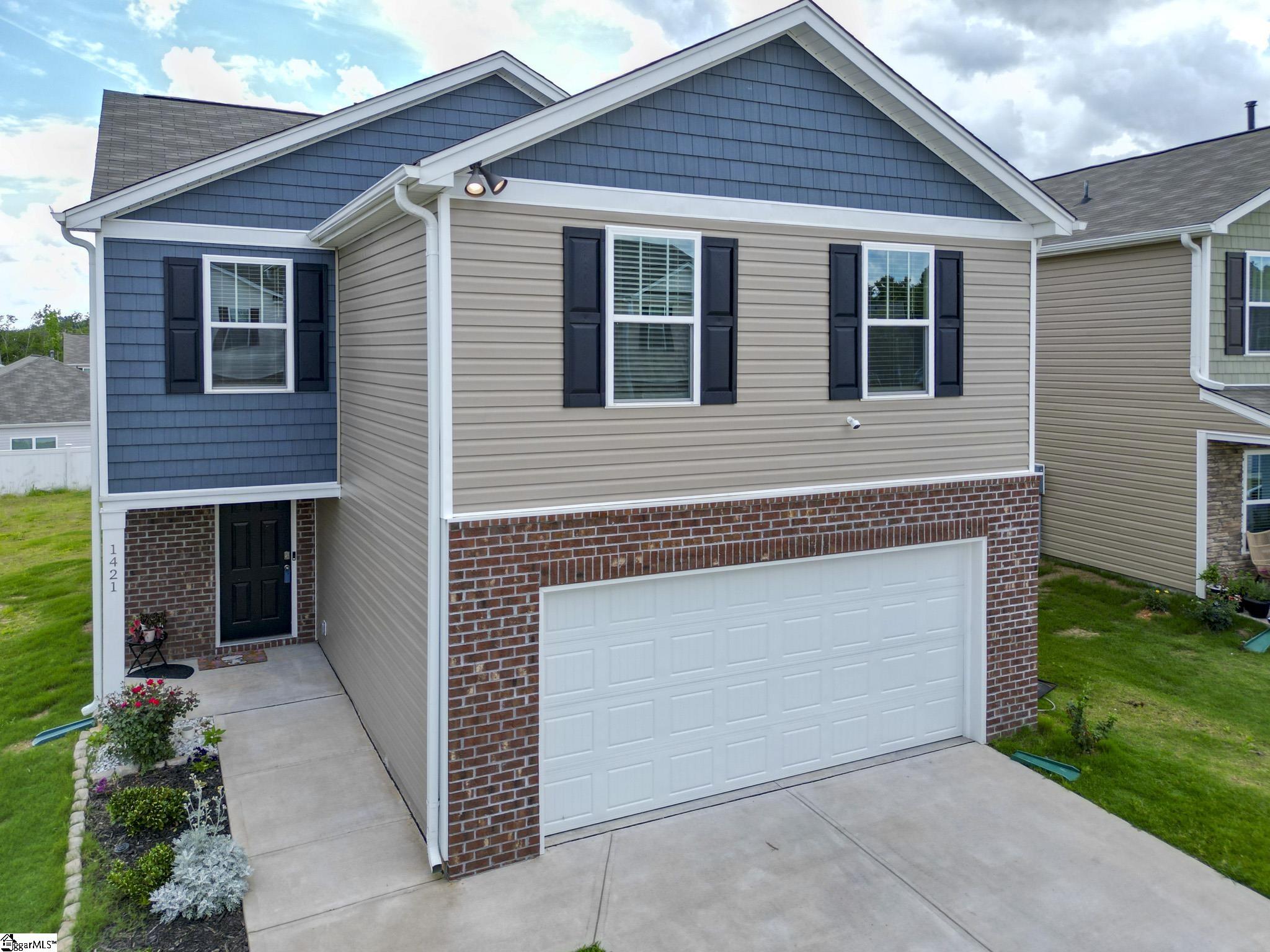 1421 Trotting, Roebuck, South Carolina image 2