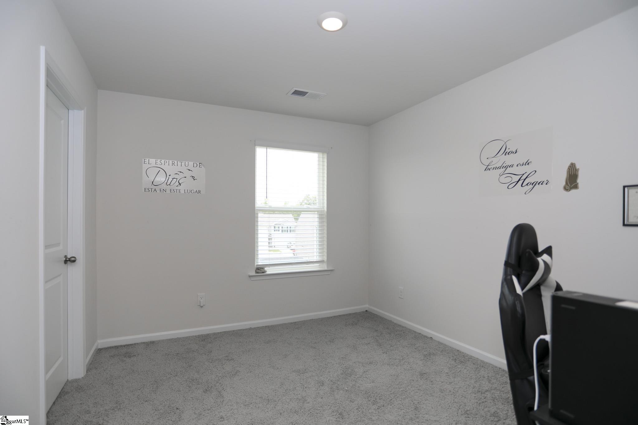1421 Trotting, Roebuck, South Carolina image 16