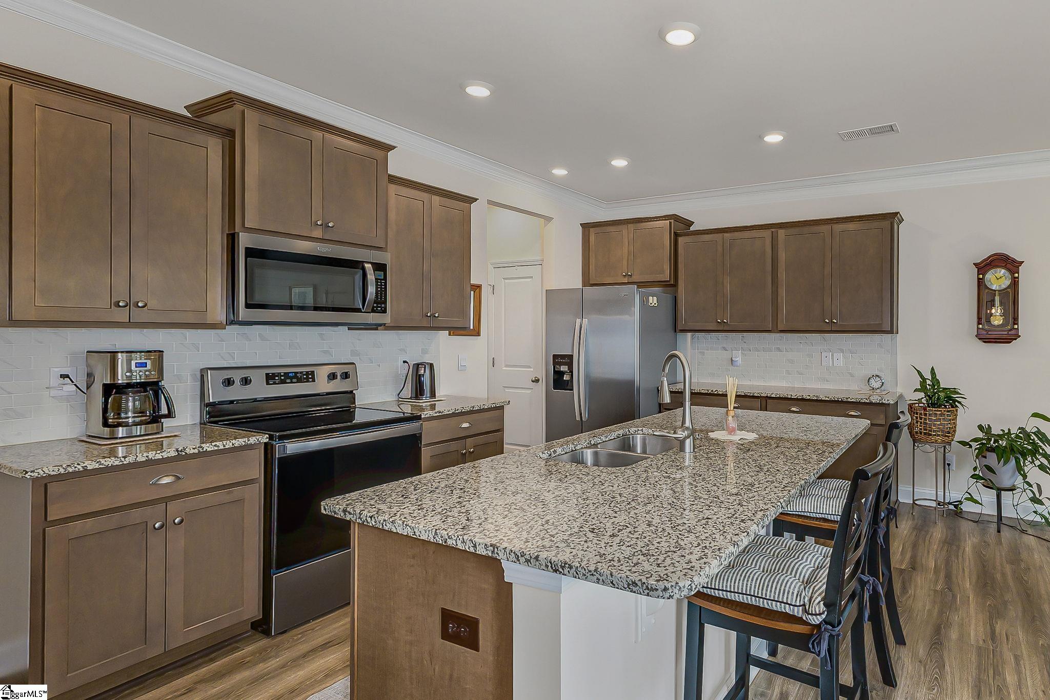 305 Yellow Fox, Greer, South Carolina image 2