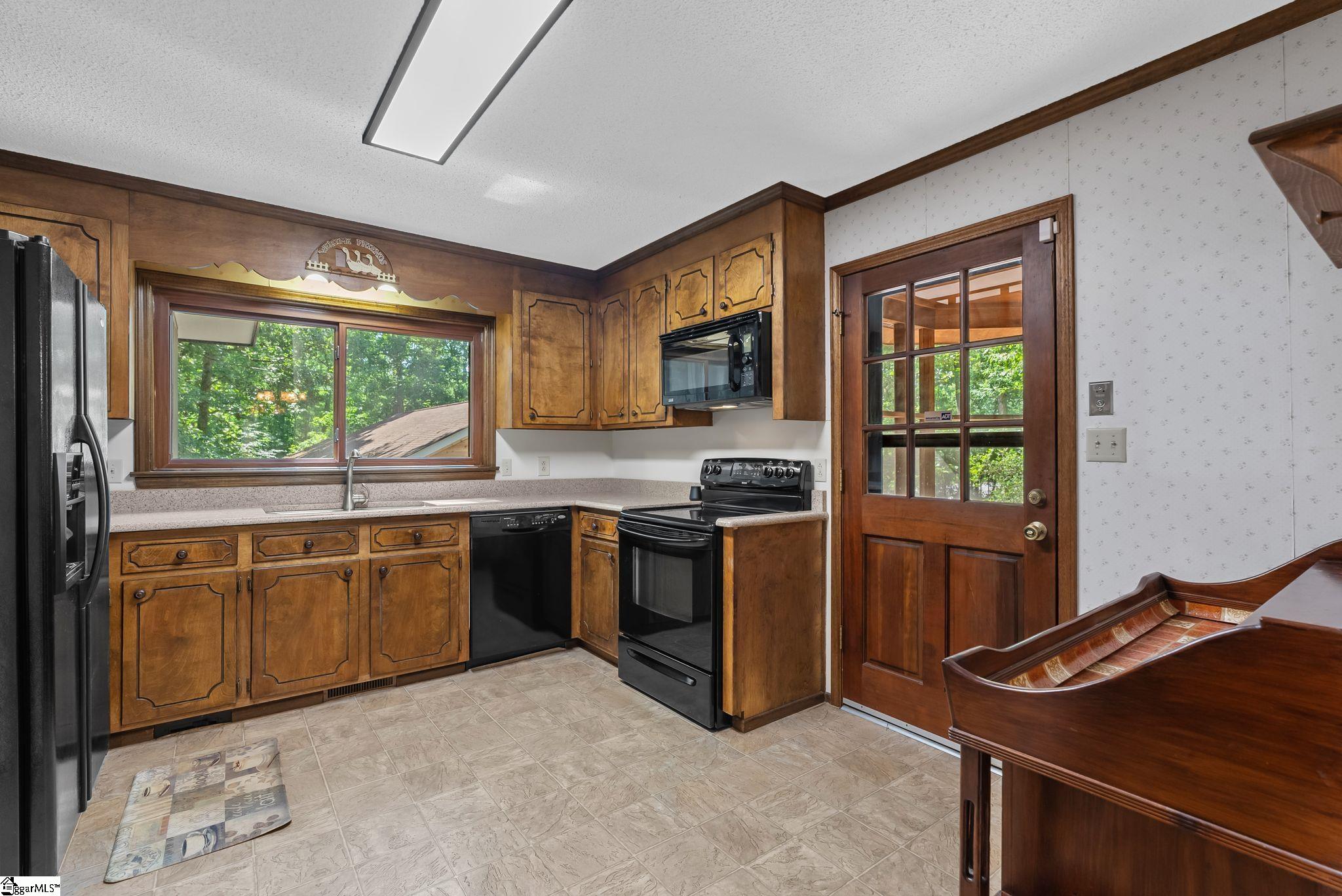 320 Whitfield, Pendleton, South Carolina image 6