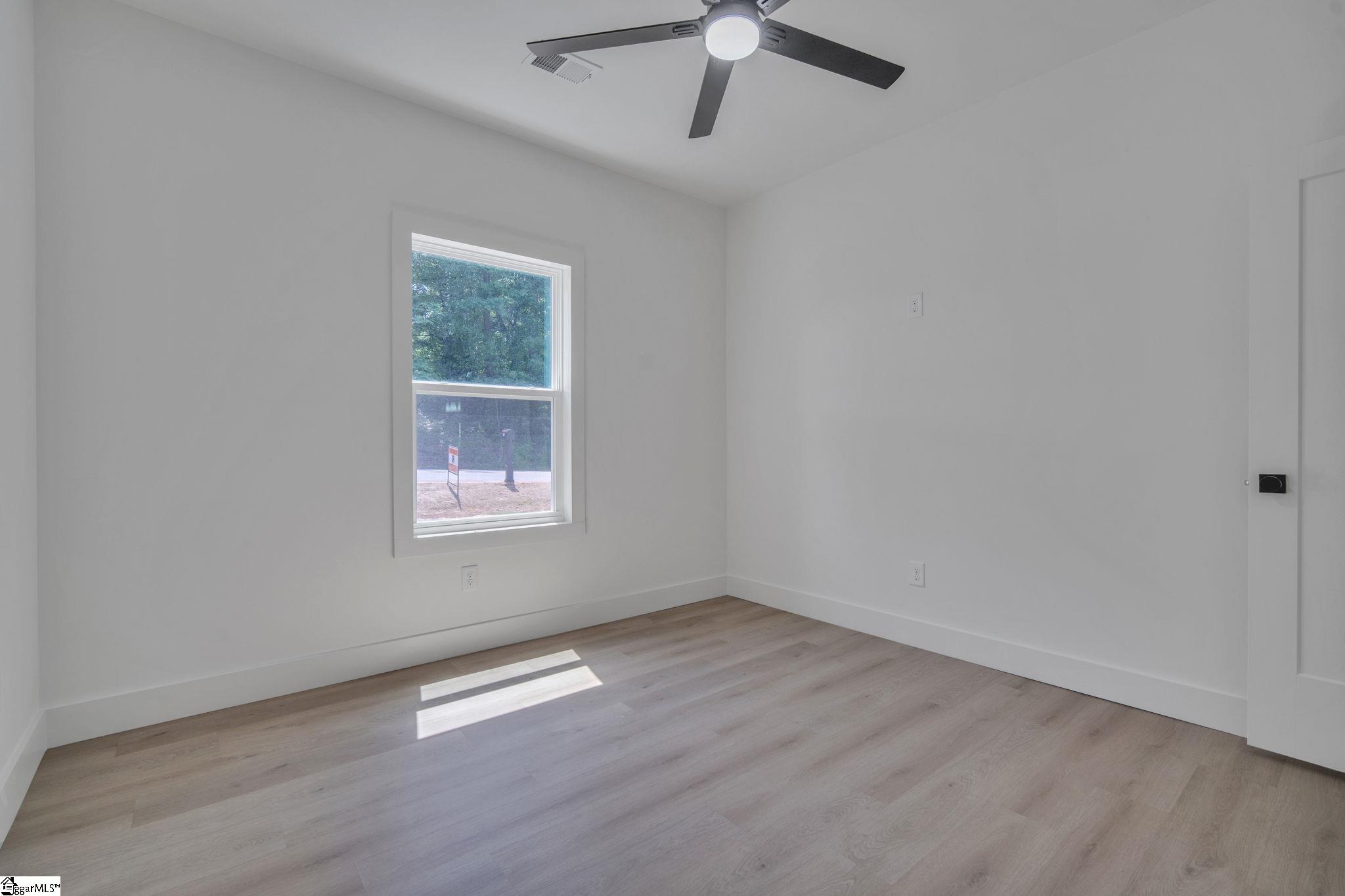 110 Dalton, Seneca, South Carolina image 12