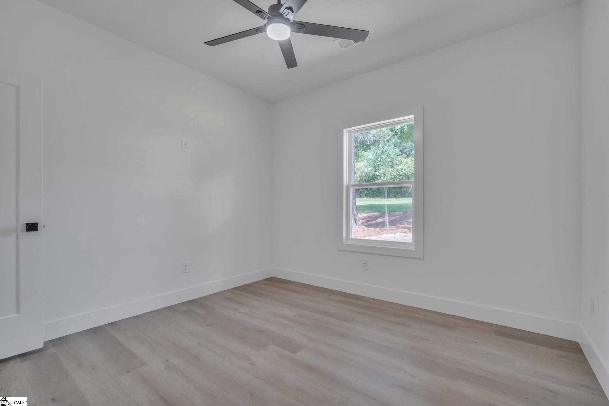 110 Dalton, Seneca, South Carolina image 16