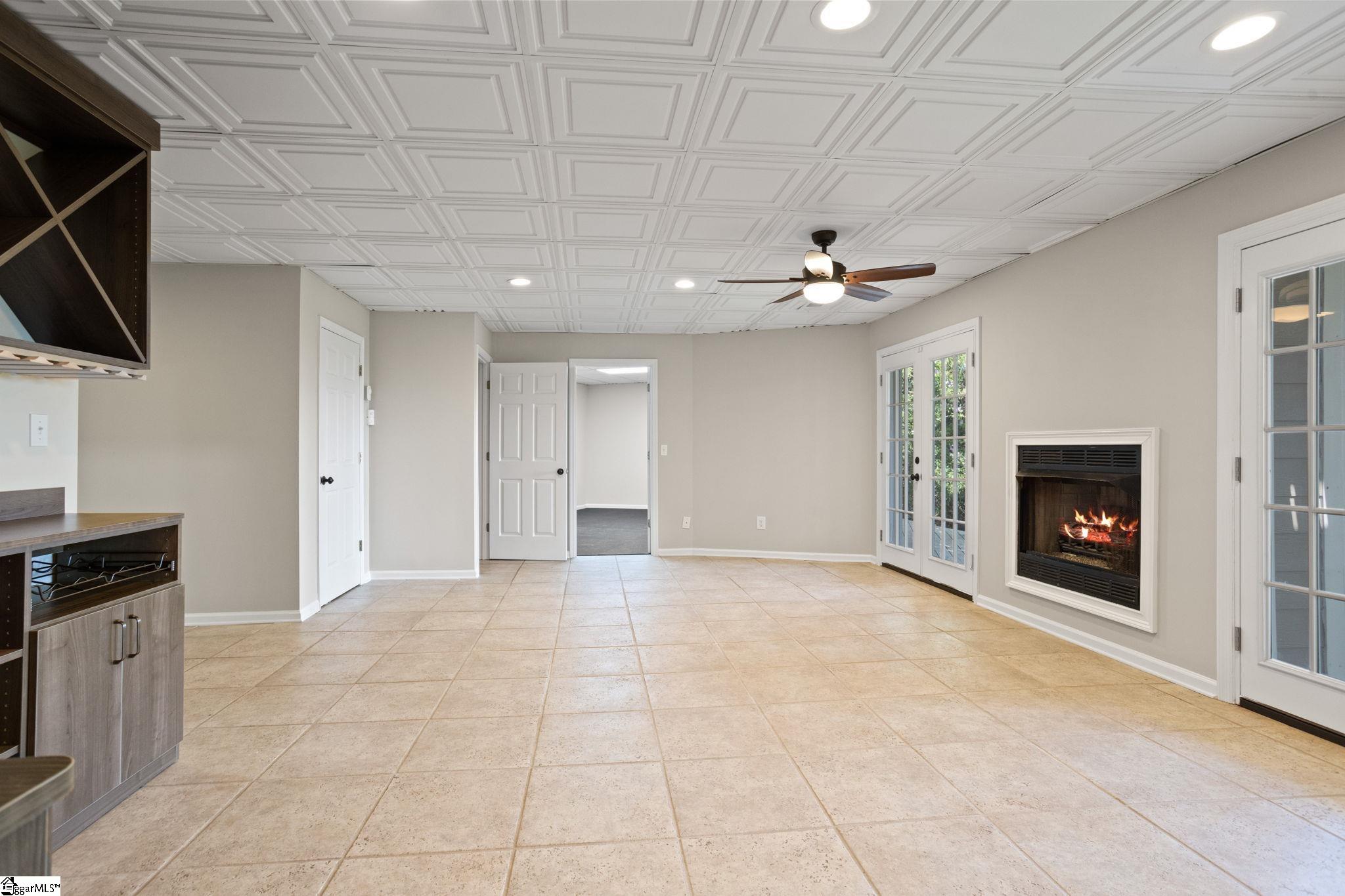 600 Packs Mountain Ridge, Taylors, South Carolina image 32