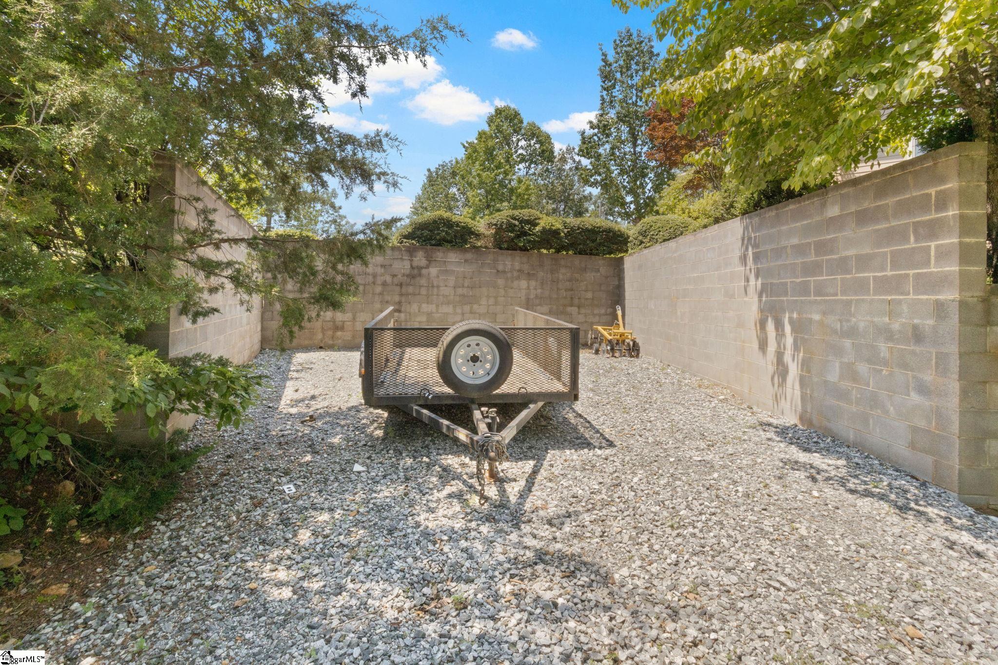 600 Packs Mountain Ridge, Taylors, South Carolina image 45