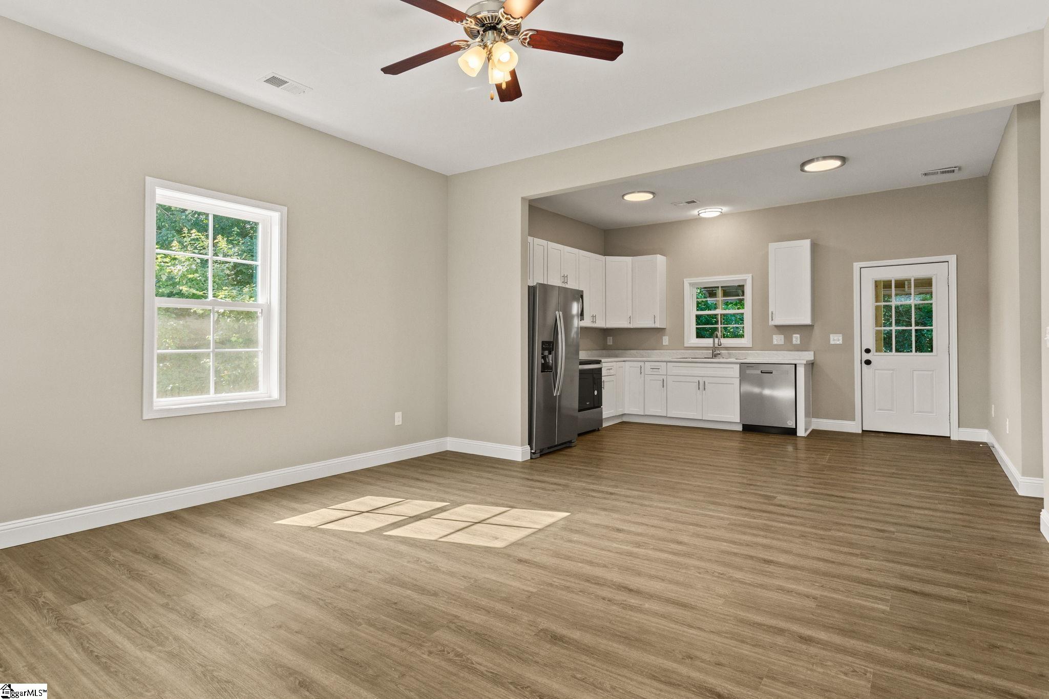 1231 Apalache, Greer, South Carolina image 2