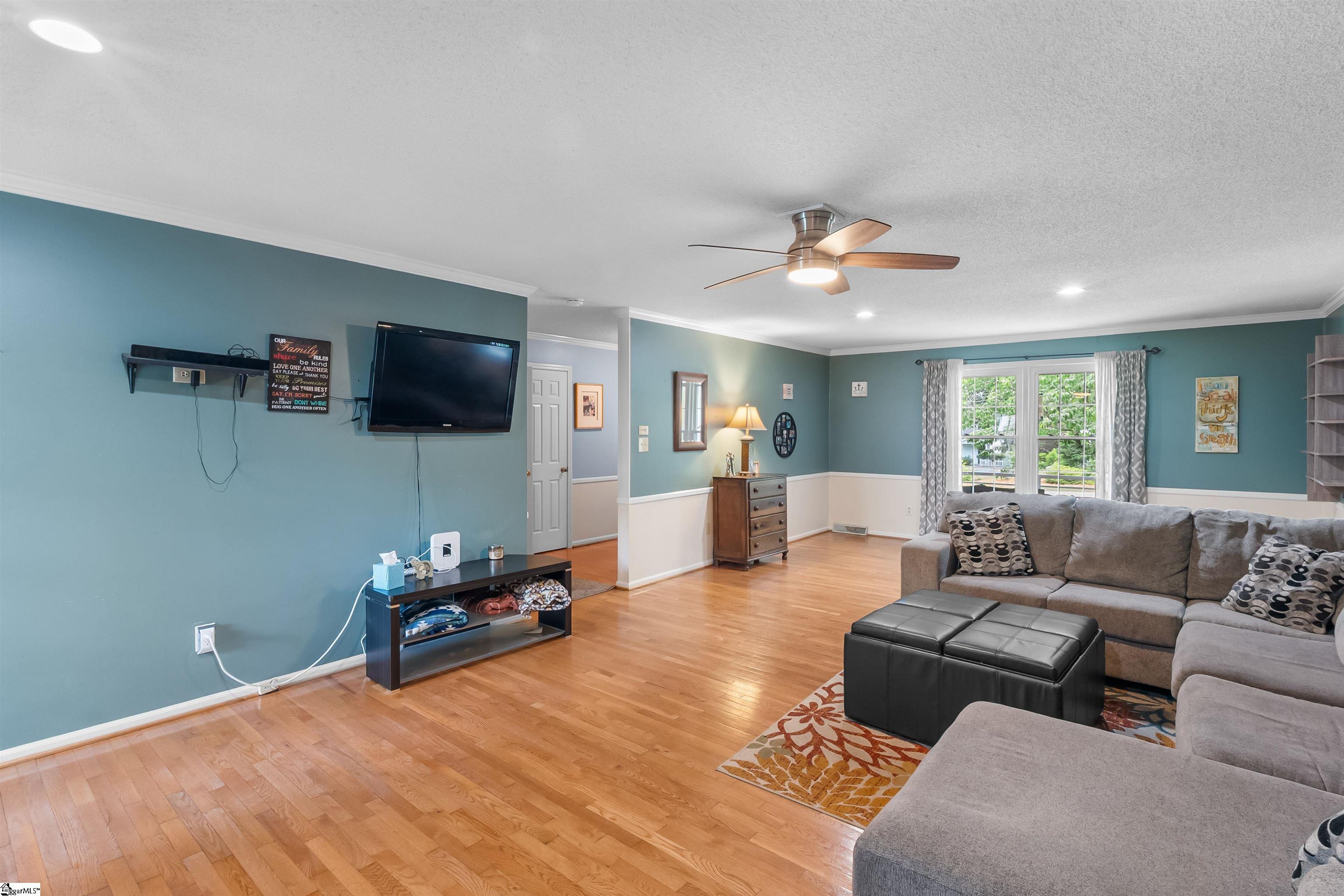 217 Devenger, Greer, South Carolina image 13