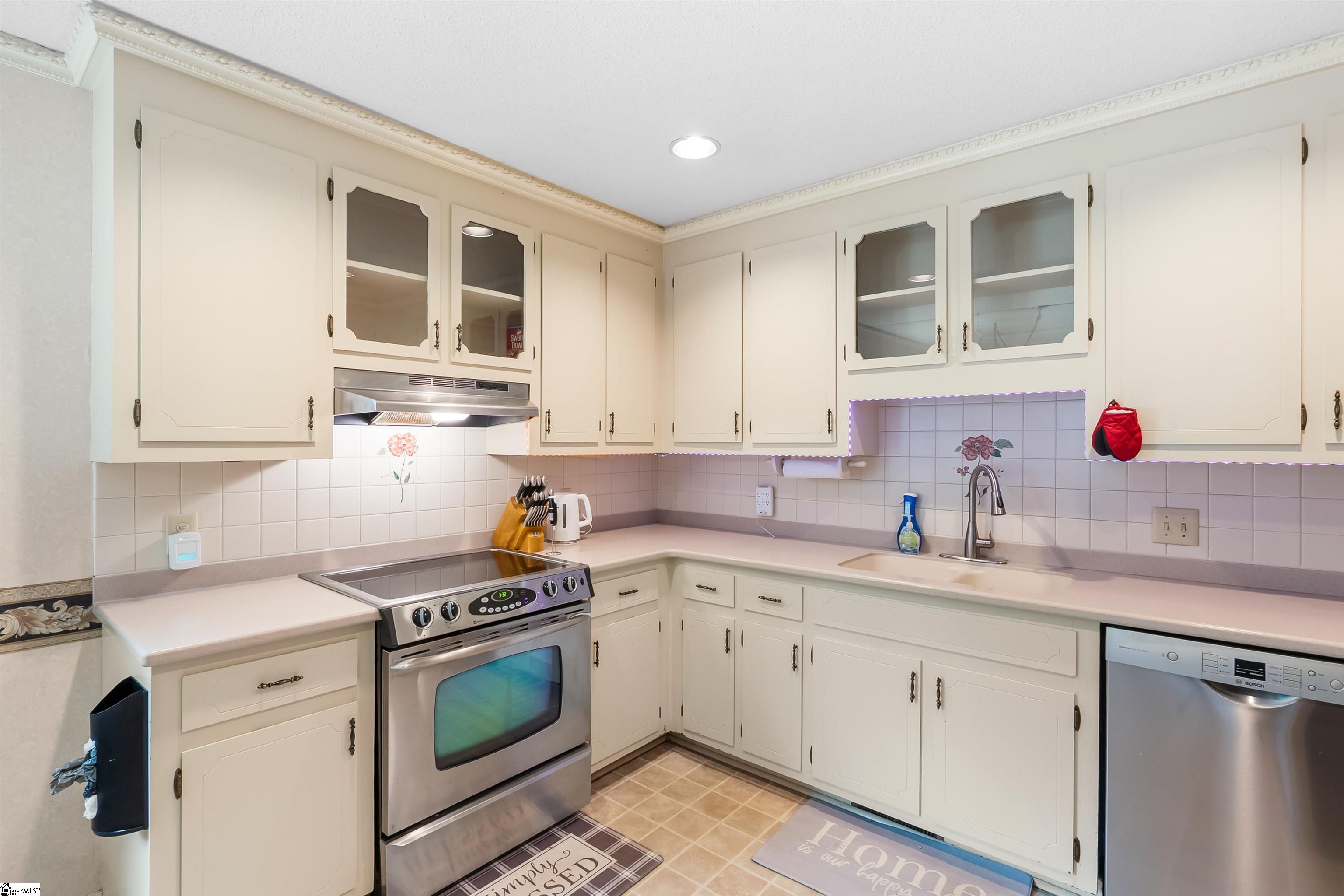 217 Devenger, Greer, South Carolina image 14
