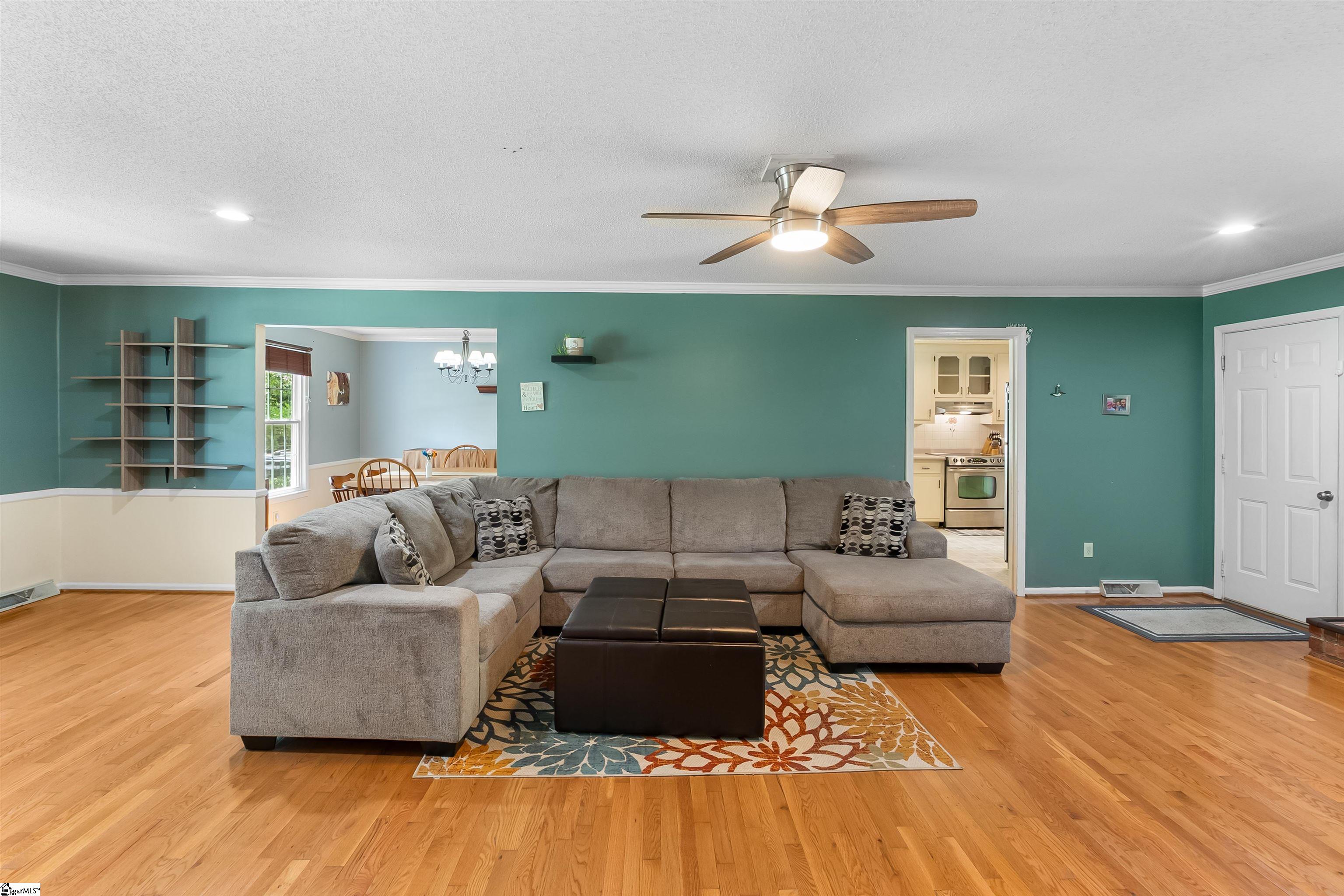 217 Devenger, Greer, South Carolina image 4