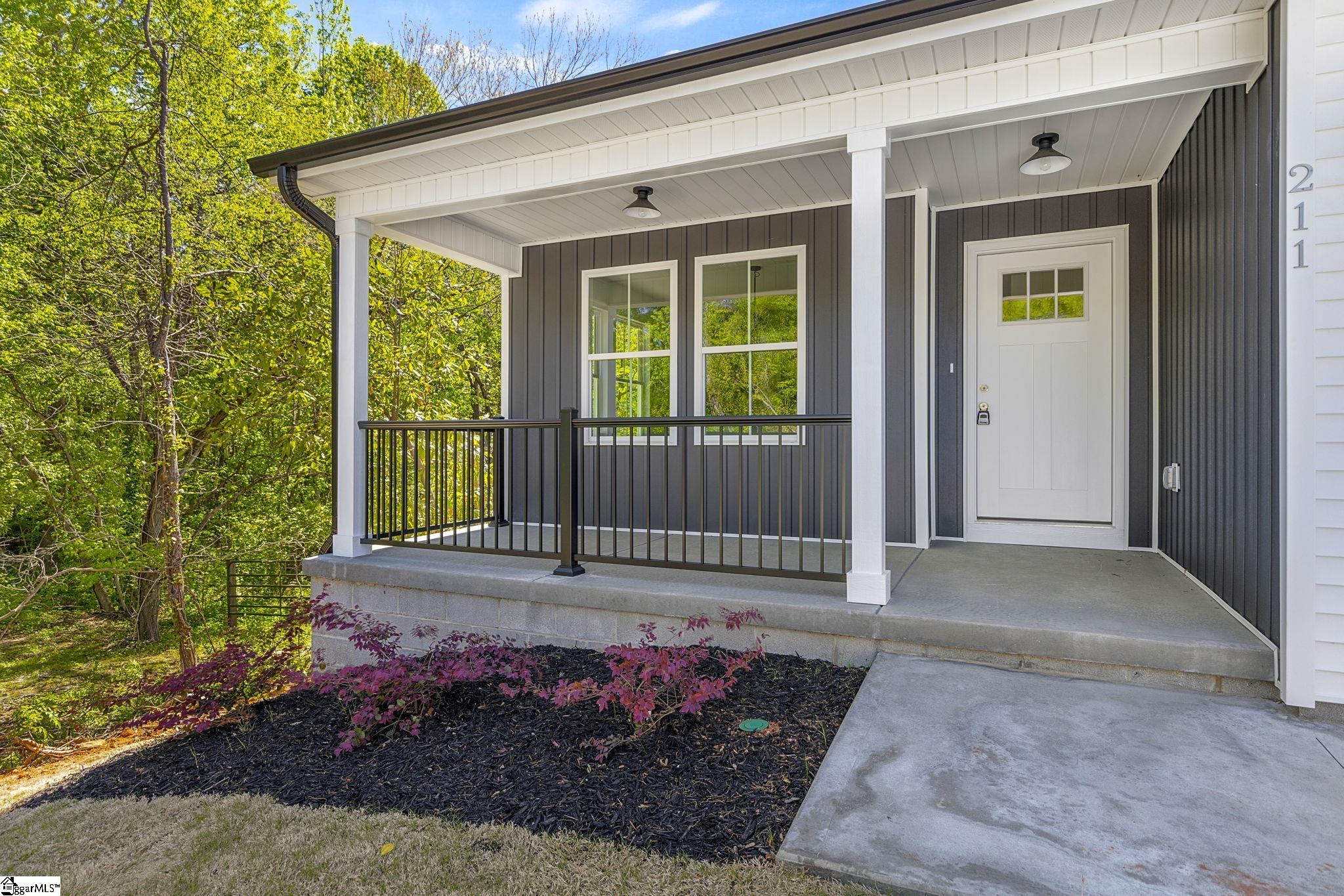 211 W Simmons, Landrum, South Carolina image 28