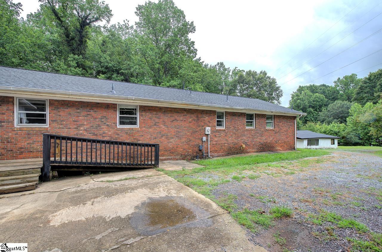 120 Branch, Campobello, South Carolina image 33