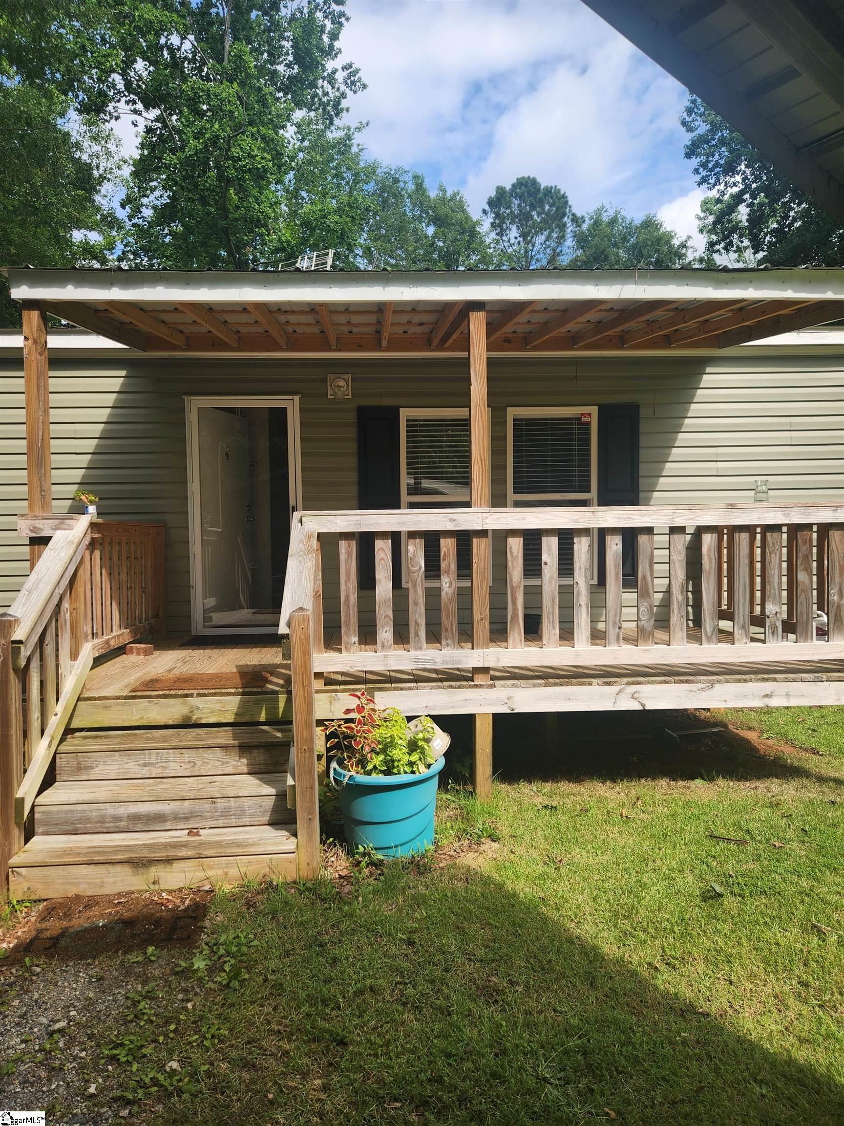 1638 Barnett, Cross Hill, South Carolina image 2