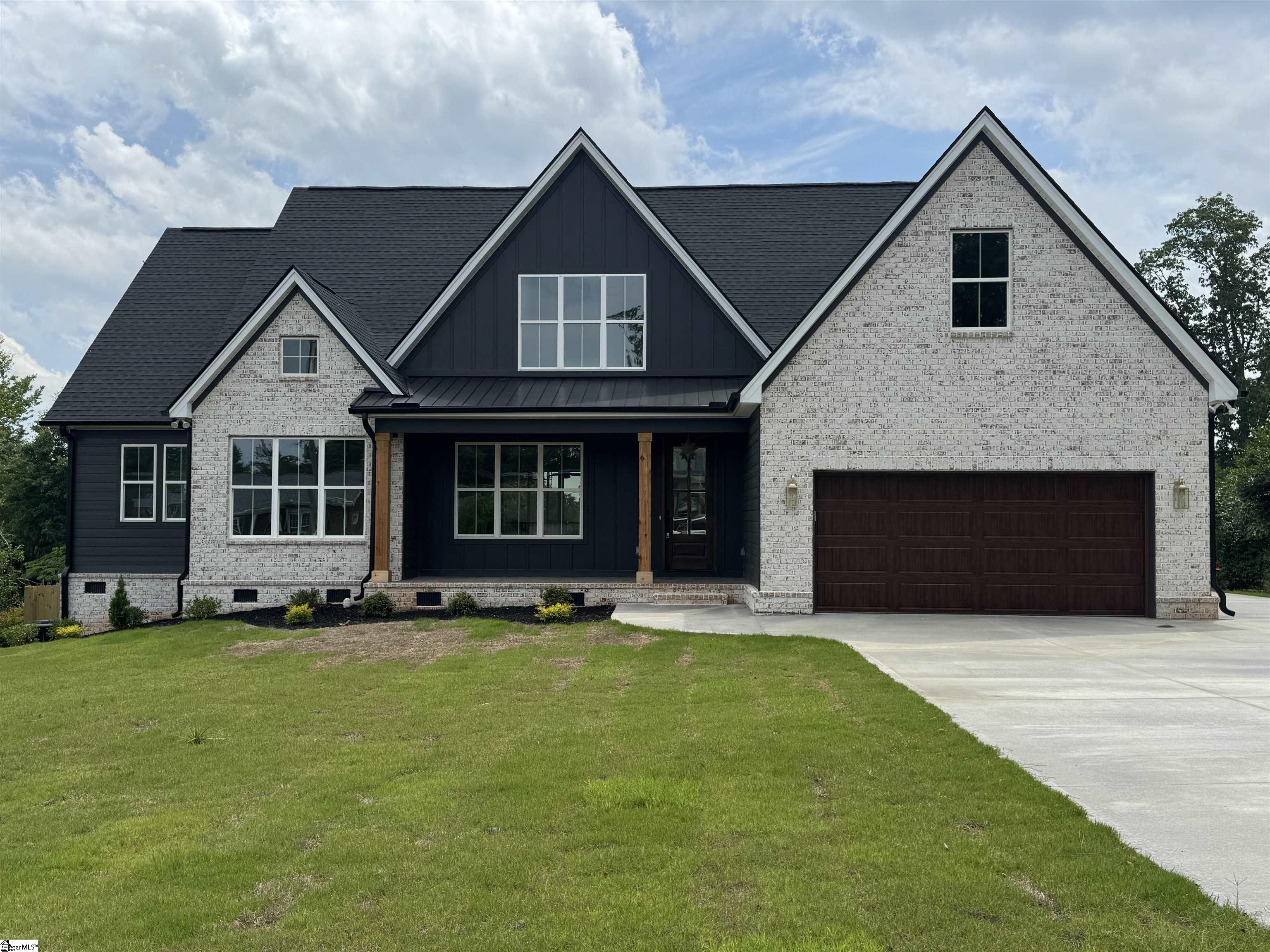 109 Oakdale, Greer, South Carolina image 1