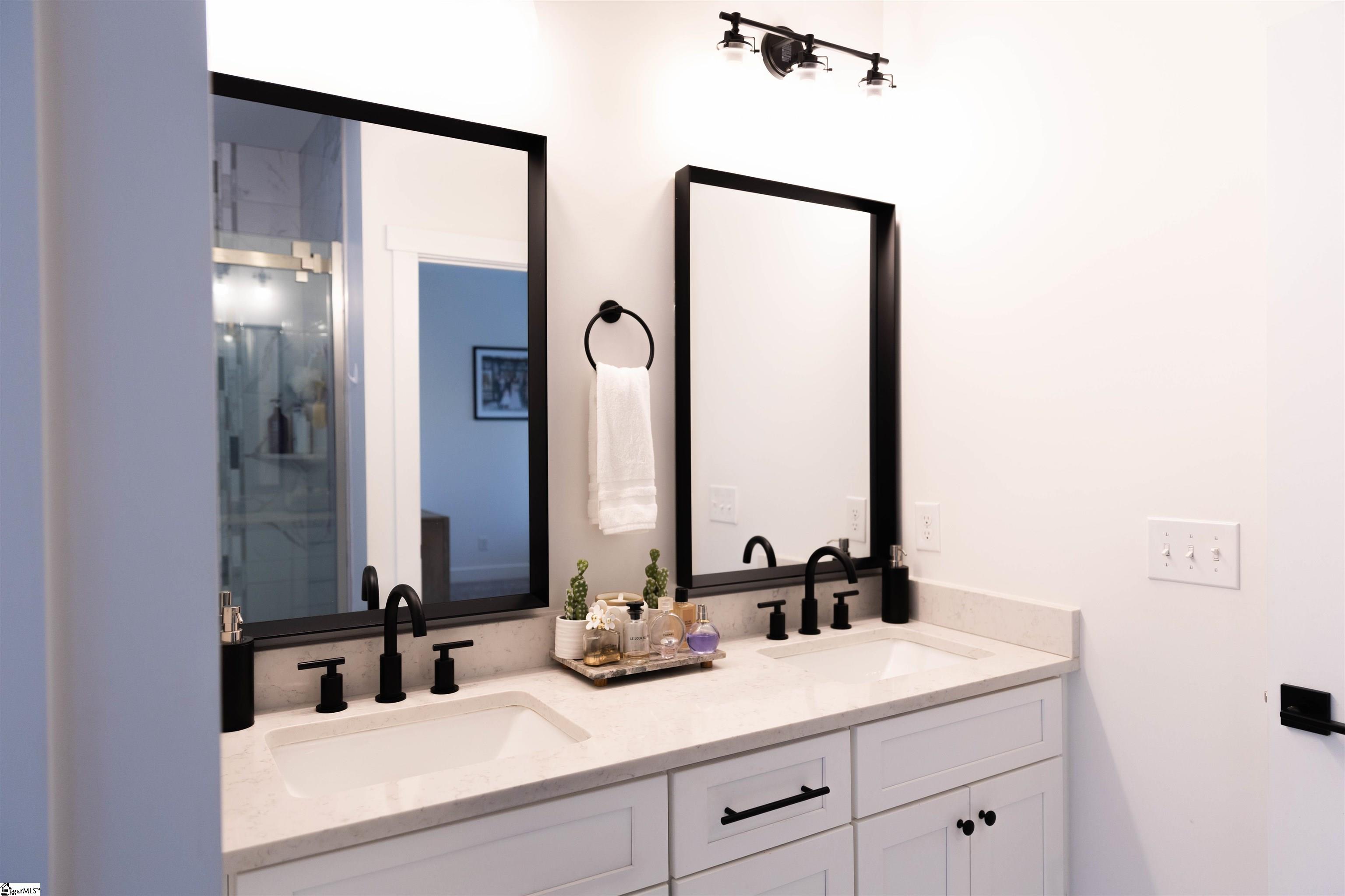 MLS #1560566 image #21