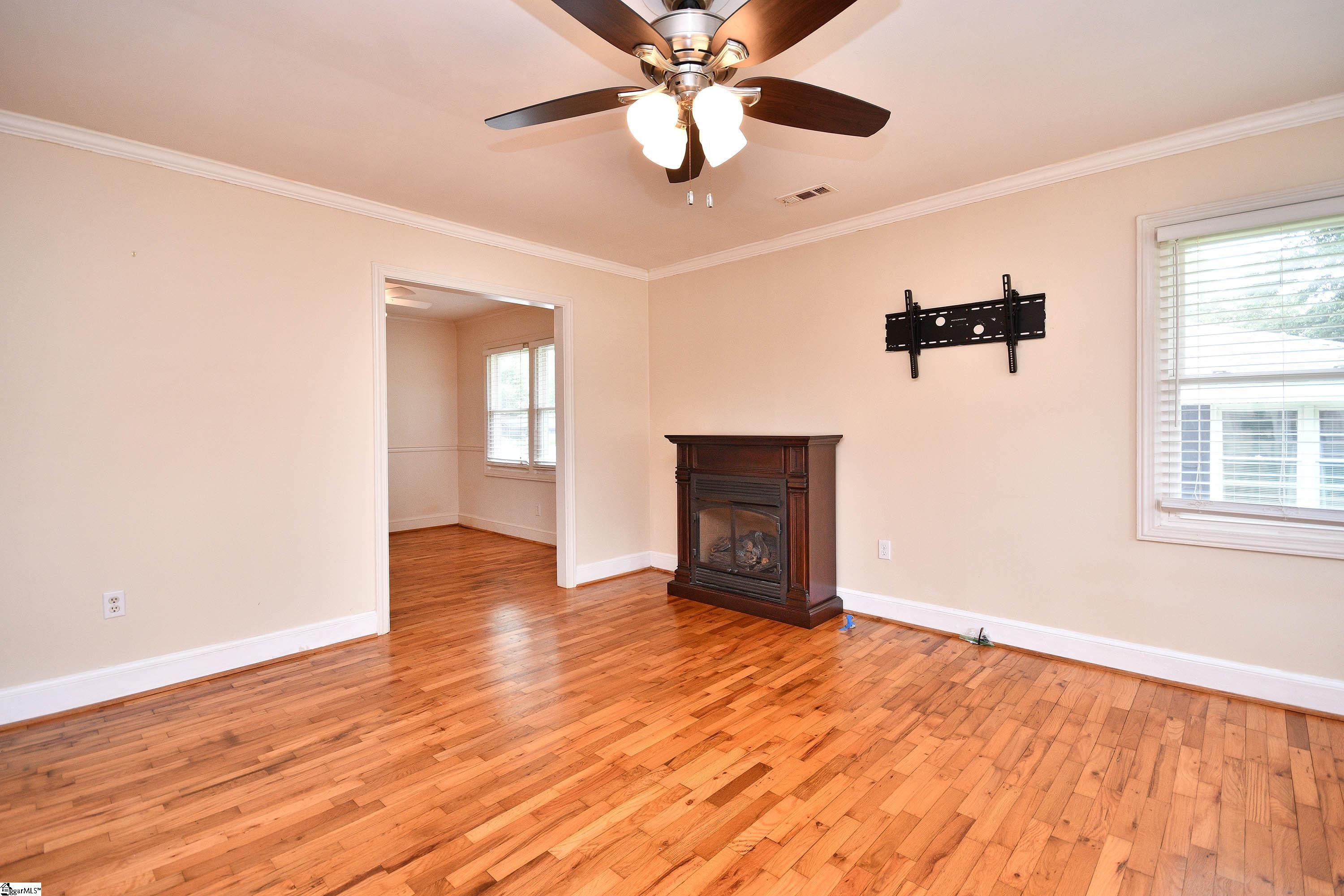 107 Townsend, Easley, South Carolina image 6