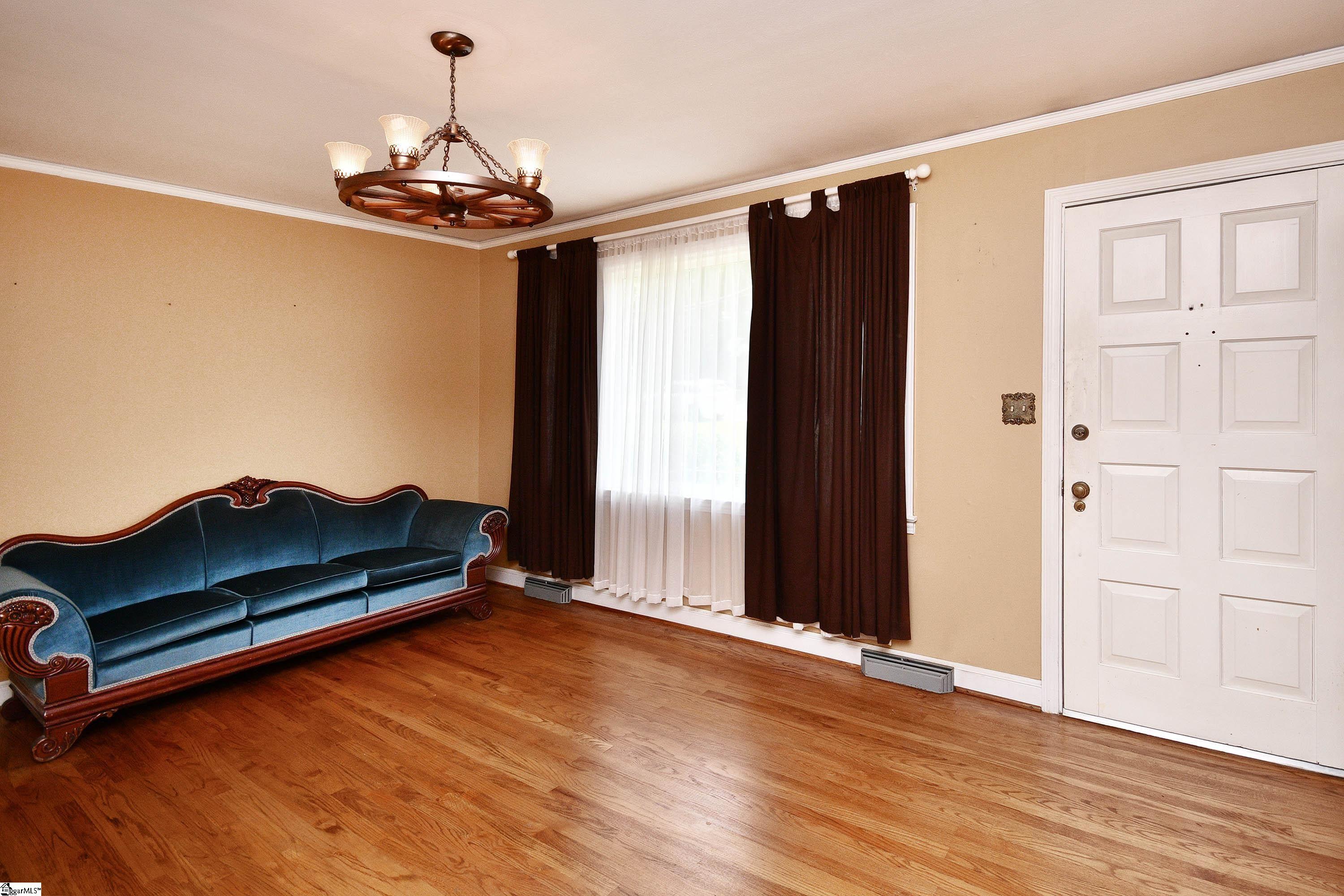 204 Jasper, Easley, South Carolina image 3