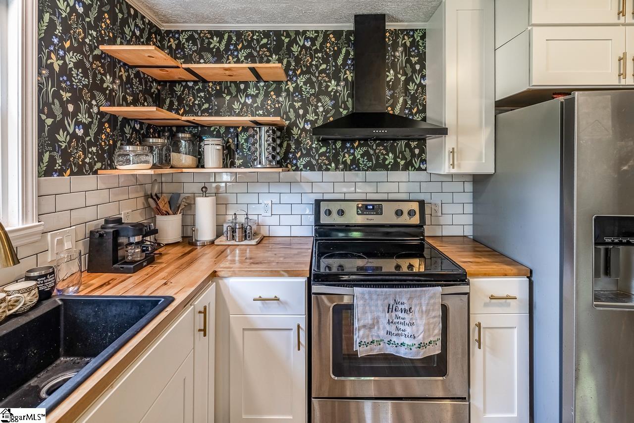 13 Thomas, Williamston, South Carolina image 3