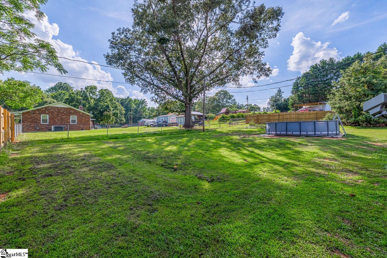 13 Thomas, Williamston, South Carolina image 22