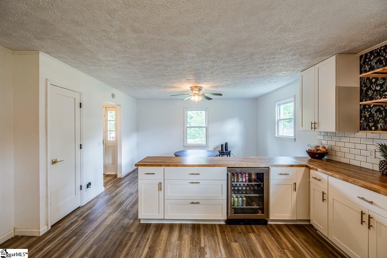 13 Thomas, Williamston, South Carolina image 5