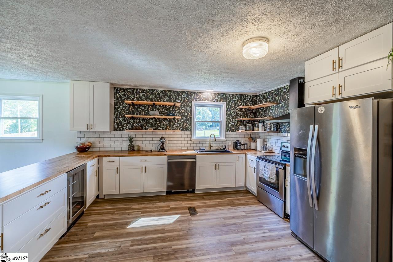 13 Thomas, Williamston, South Carolina image 6